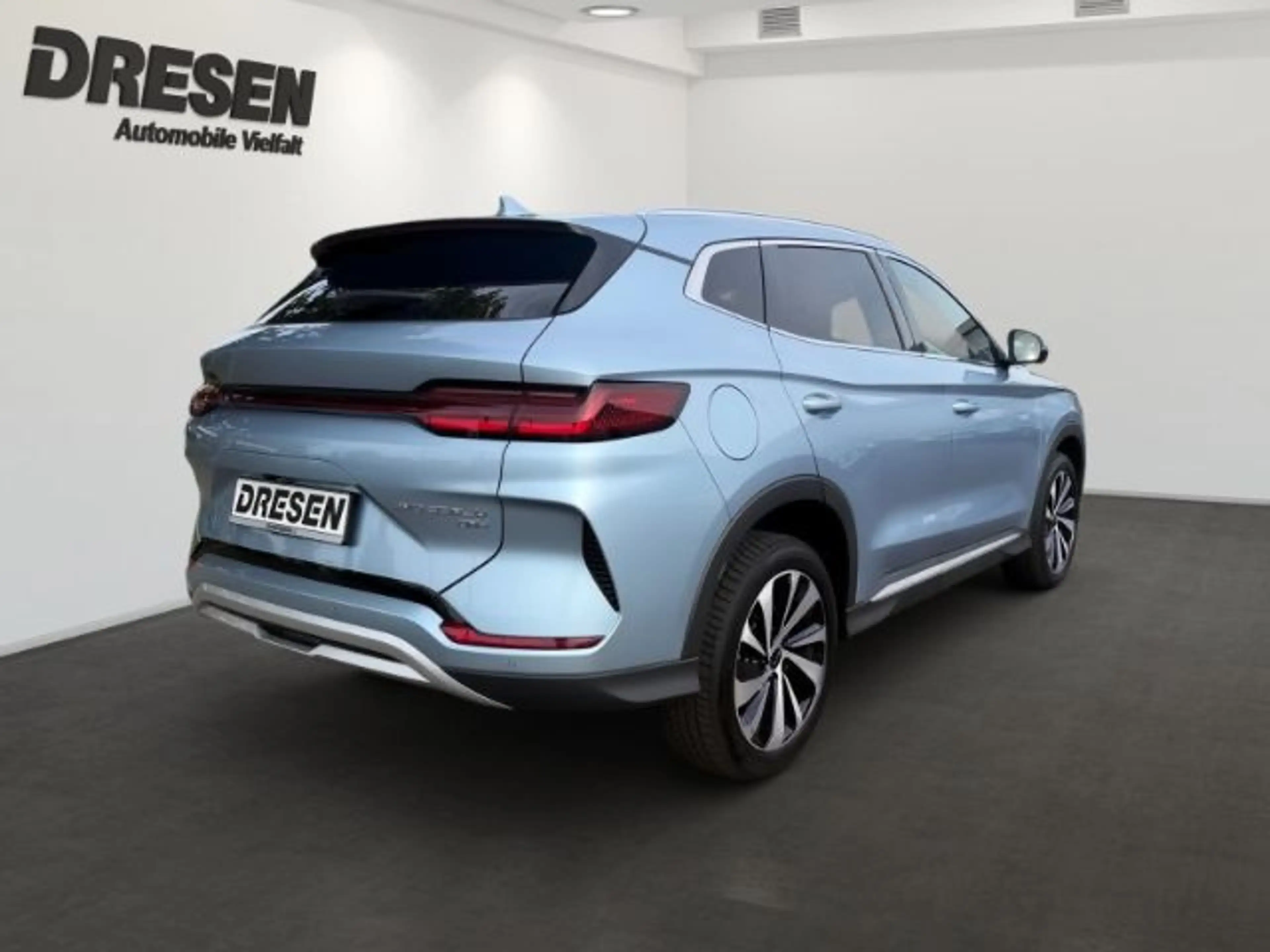 BYD Seal U DM-i PHEV 160 kW 1.5 Boost El. Panodach L — photo 3