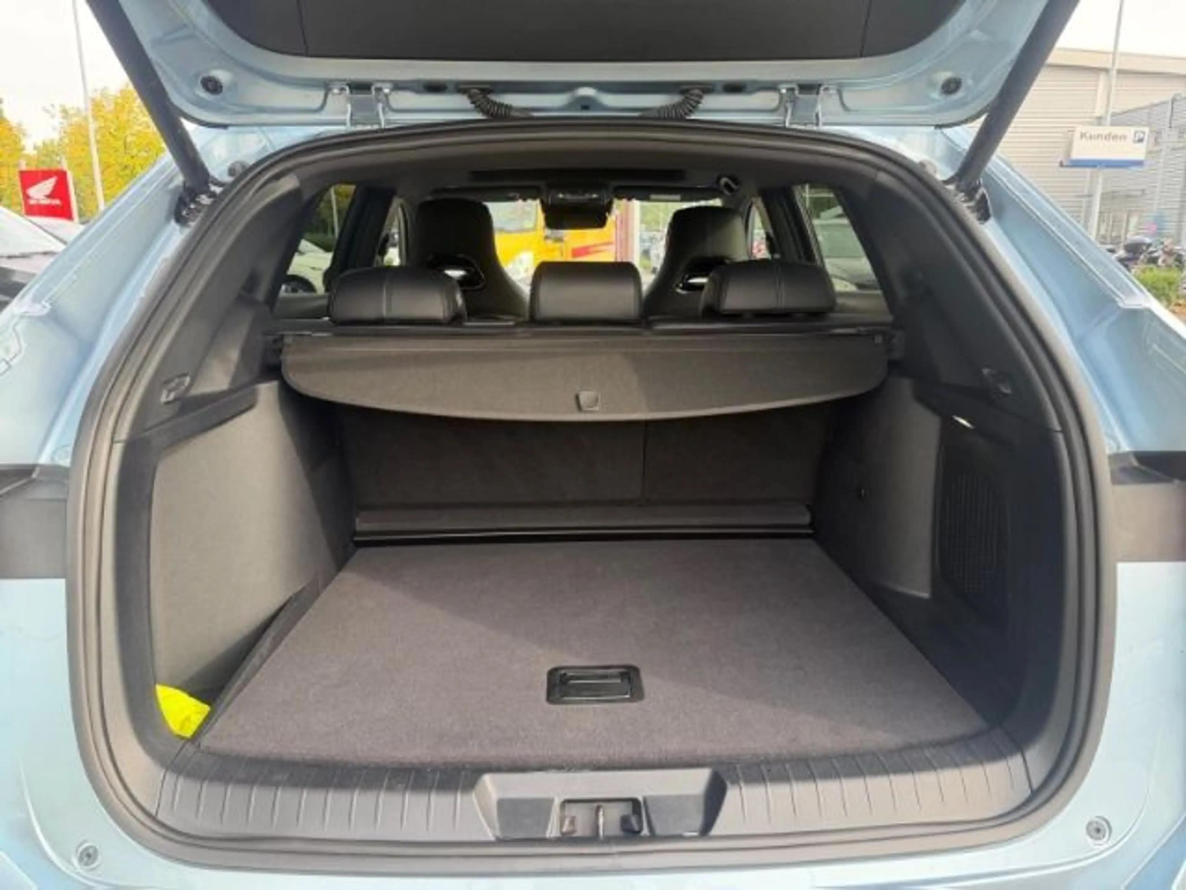 BYD Seal U DM-i PHEV 160 kW 1.5 Boost El. Panodach L — photo 12