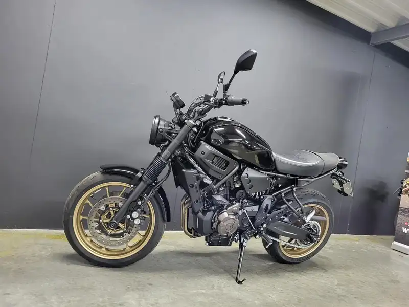 Yamaha XSR 700 - foto 8