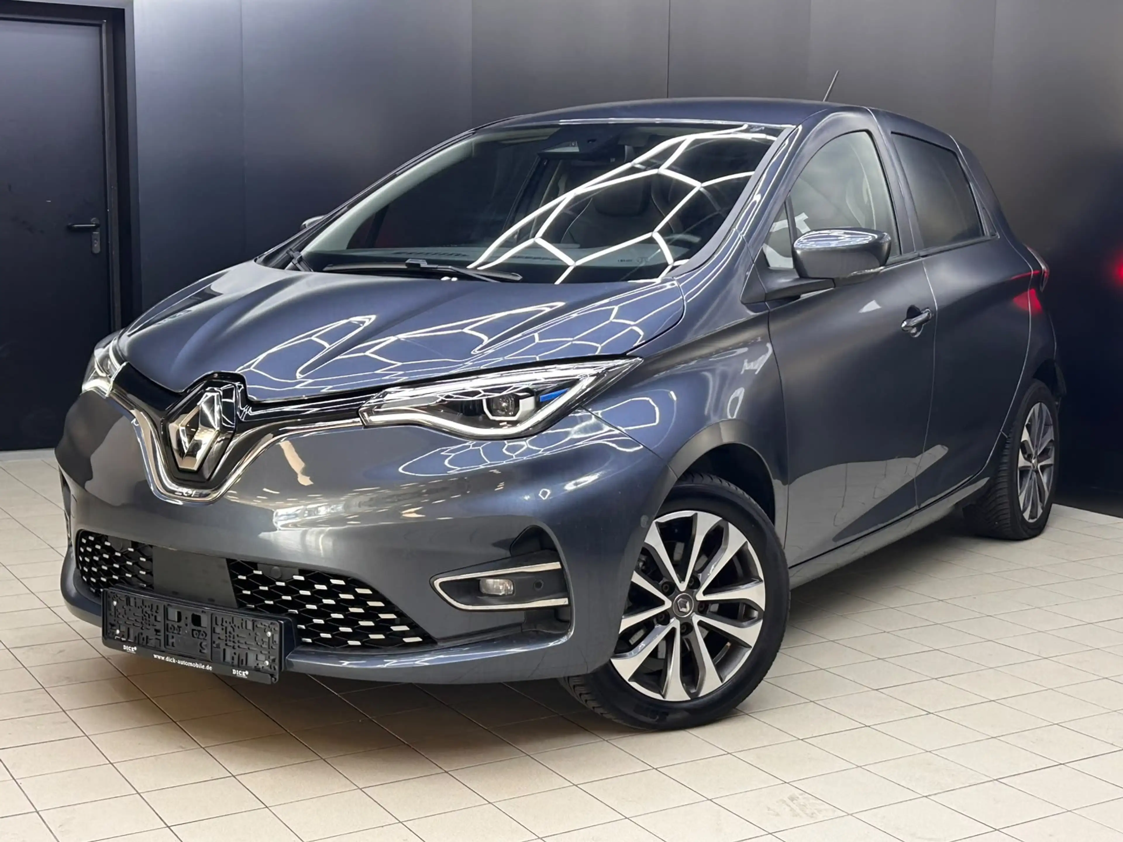 Renault ZOE Intens BATTERIE INCLUS+NAV+KAM+VIRTU+SHZ+TEM — photo 4