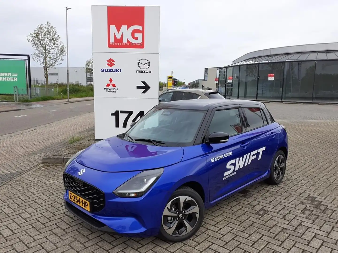 Suzuki Swift 1.2 Style Smart Hybrid Blauw - 2