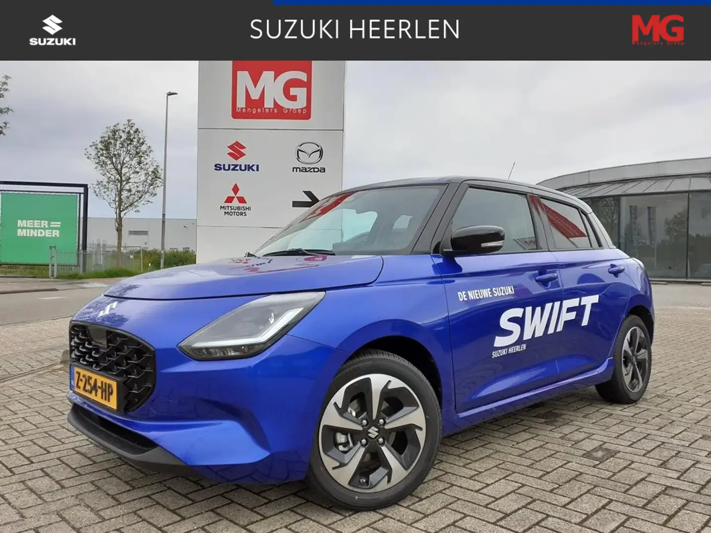 Suzuki Swift 1.2 Style Smart Hybrid Blauw - 1