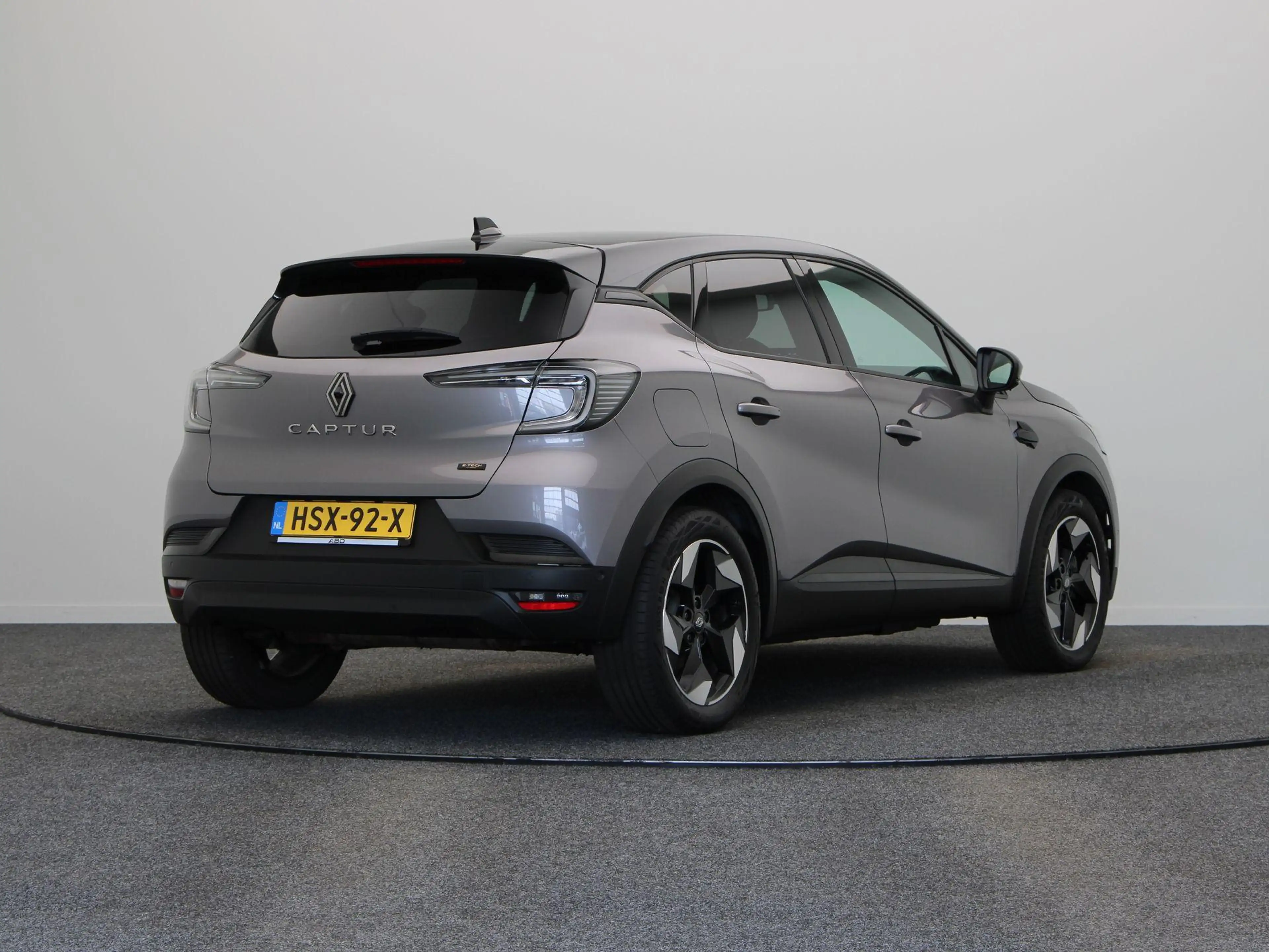 Renault Captur 1.6 E-Tech full hybrid 145 techno | Adaptive cruis — photo 11
