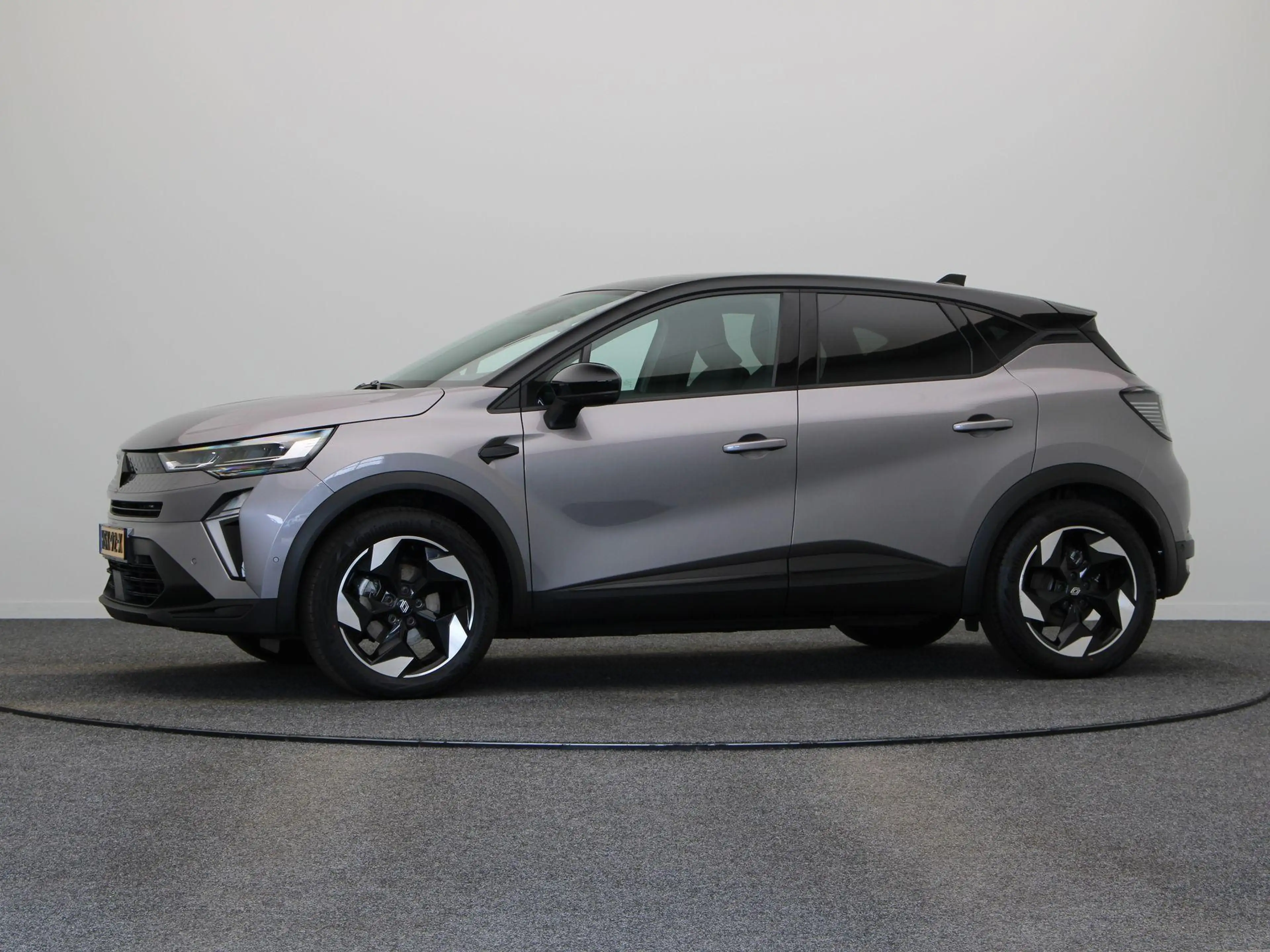 Renault Captur 1.6 E-Tech full hybrid 145 techno | Adaptive cruis — photo 12