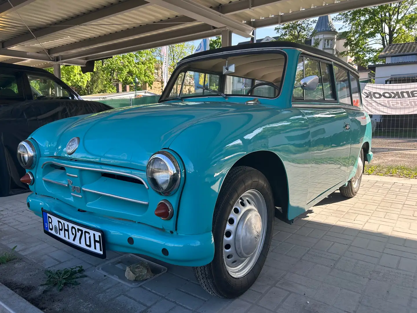 Trabant P 70 Kombi / AMZ-Zwickau Vert - 1