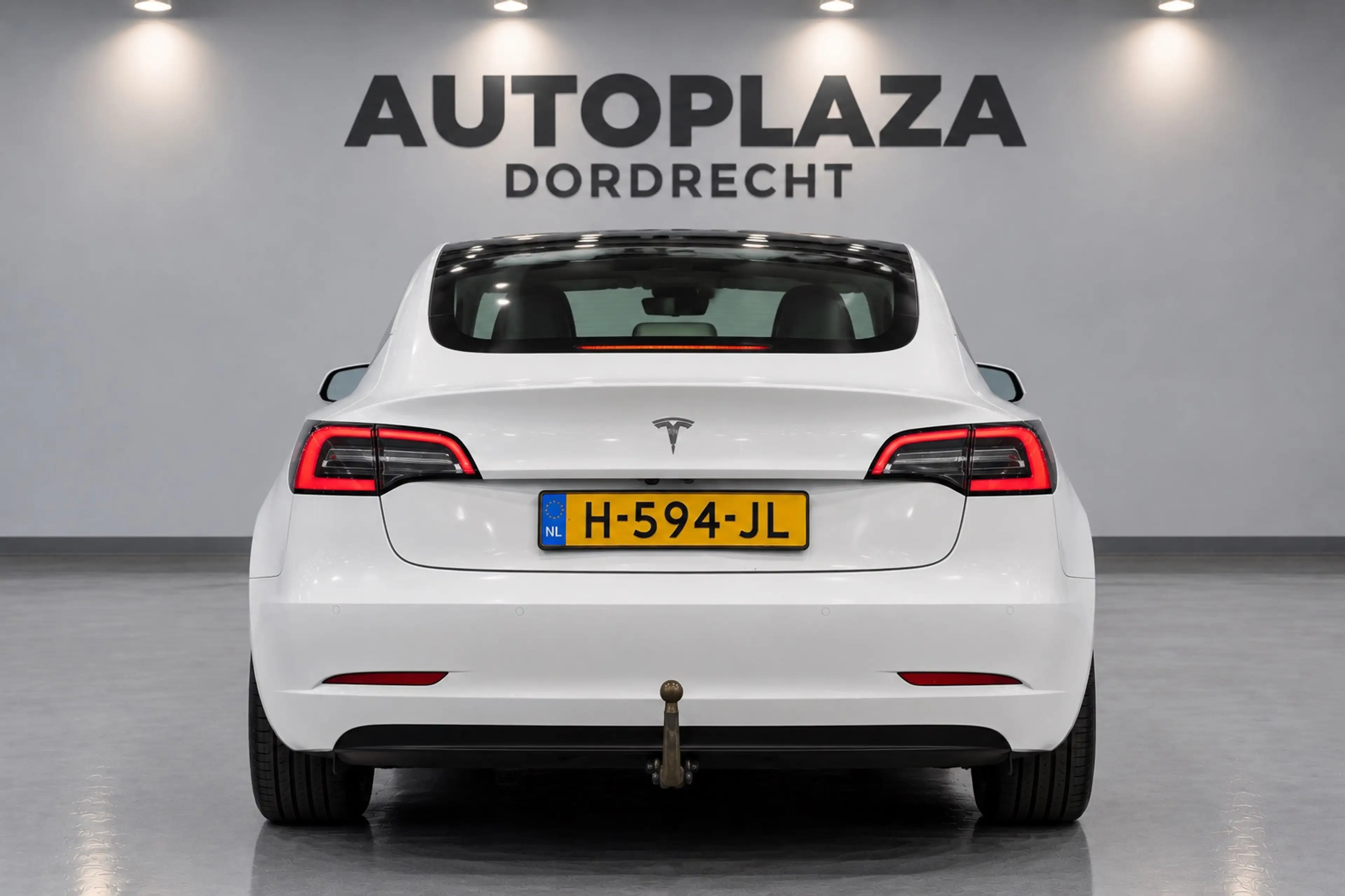 Tesla Model 3 Standard RWD Plus 60 kWh — photo 7