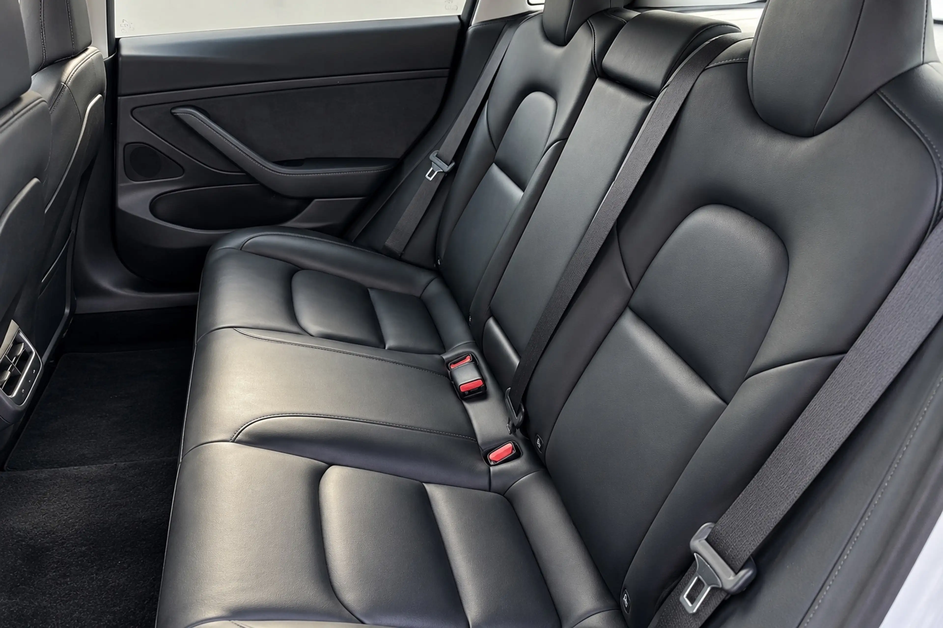 Tesla Model 3 Standard RWD Plus 60 kWh — photo 10
