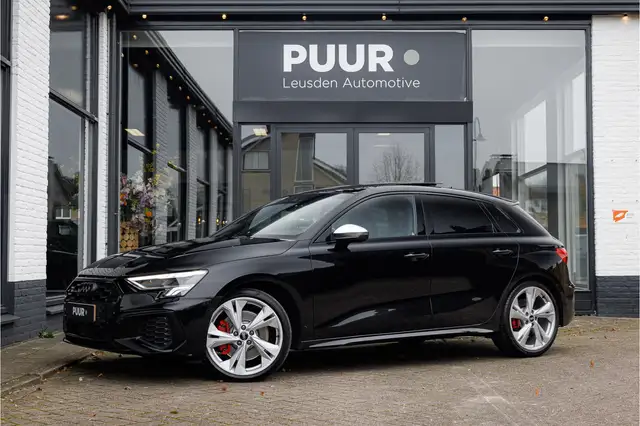 Audi S3 2.0 TFSI Sportback Quattro Origineel NL - Pano - B