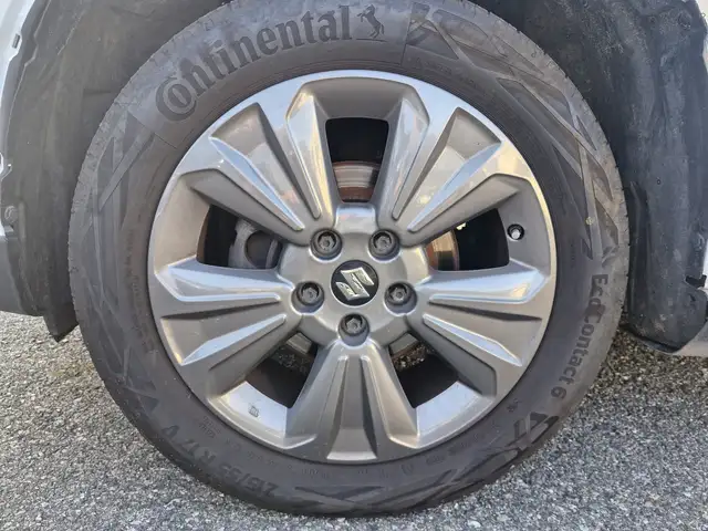 Suzuki Vitara view 6