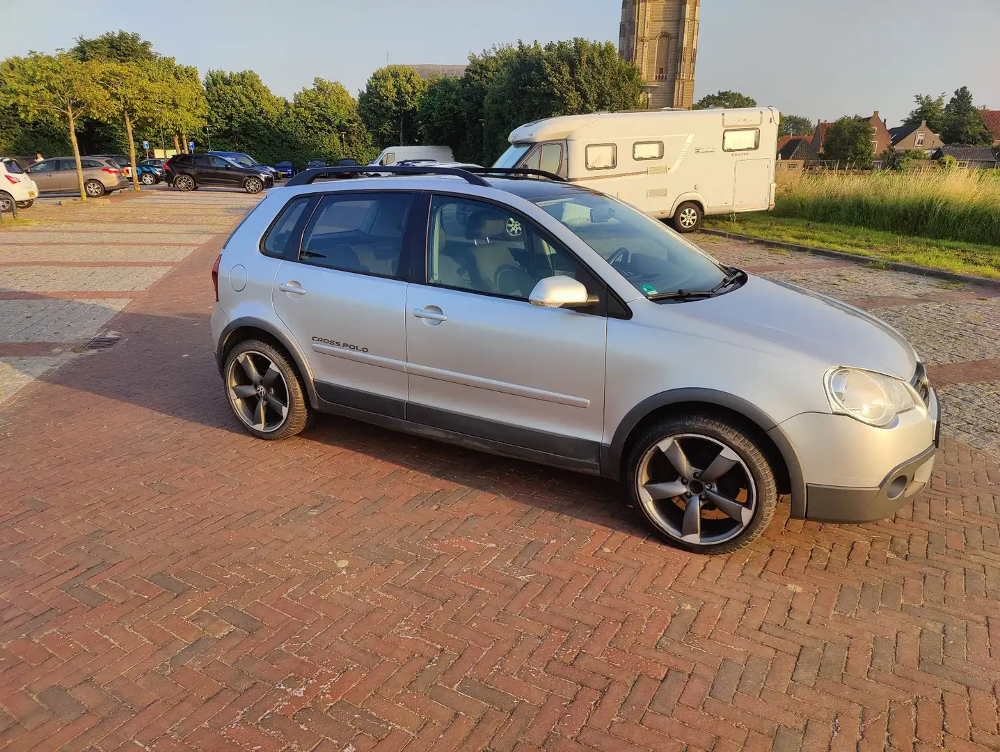 Volkswagen Polo 1.6-16V Cross Zilver - 2