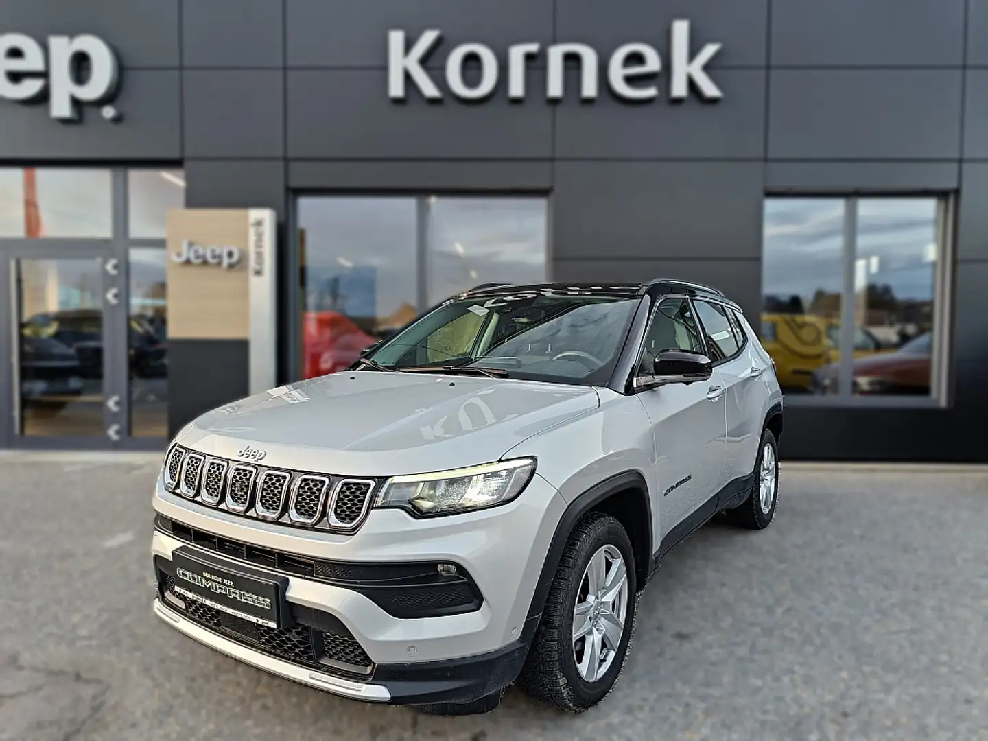 Jeep Compass 1.3 Multiair Limited T4 FWD 6DDCT Silber - 2
