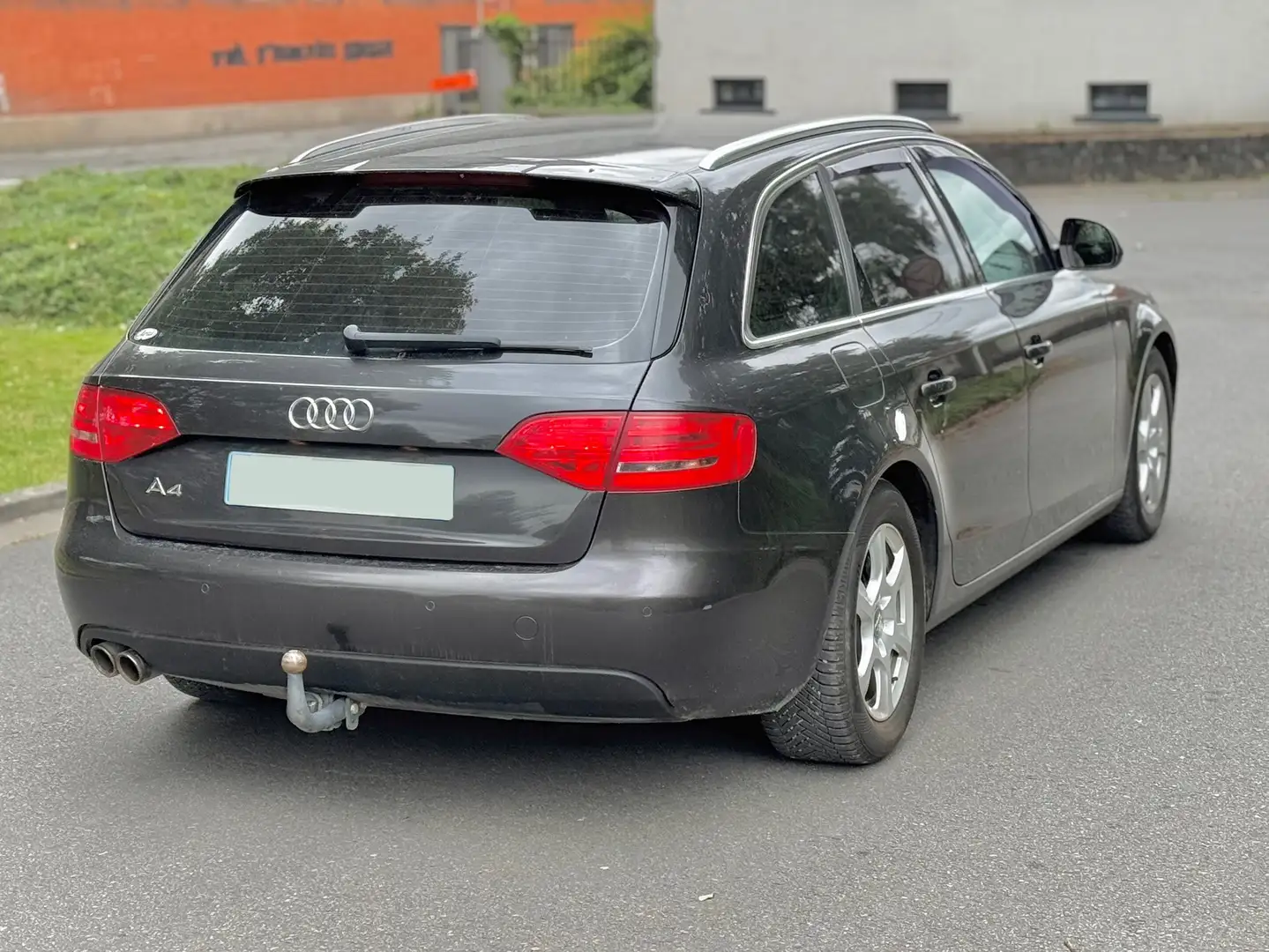Audi A4 2.0TDi S-line Start/Stop DPF EURO-5 Zwart - 2