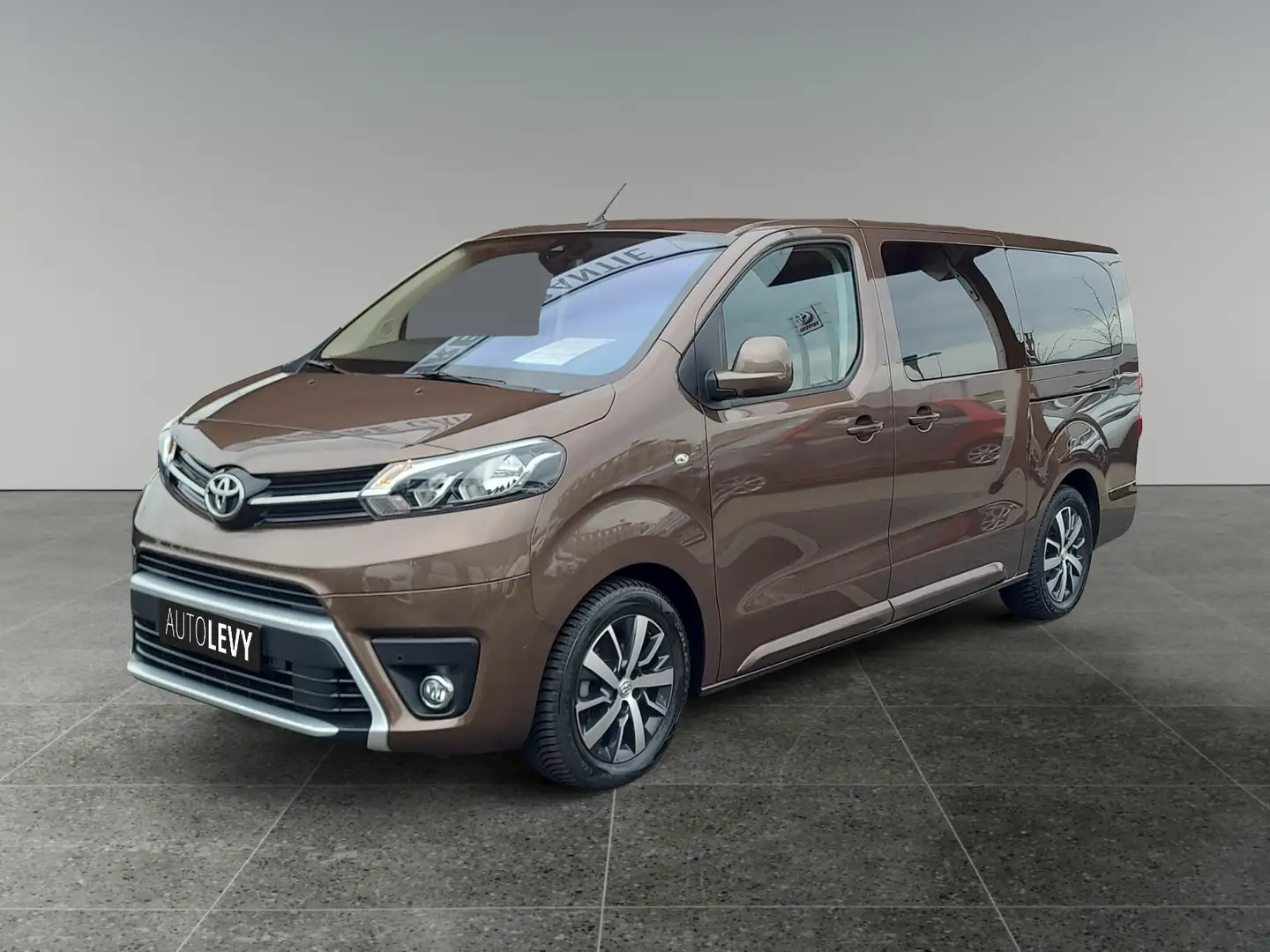 Toyota Proace Verso 2.0 D-4D L2 Shuttle *NAVI*KLIMA*LM* Marrón - 2