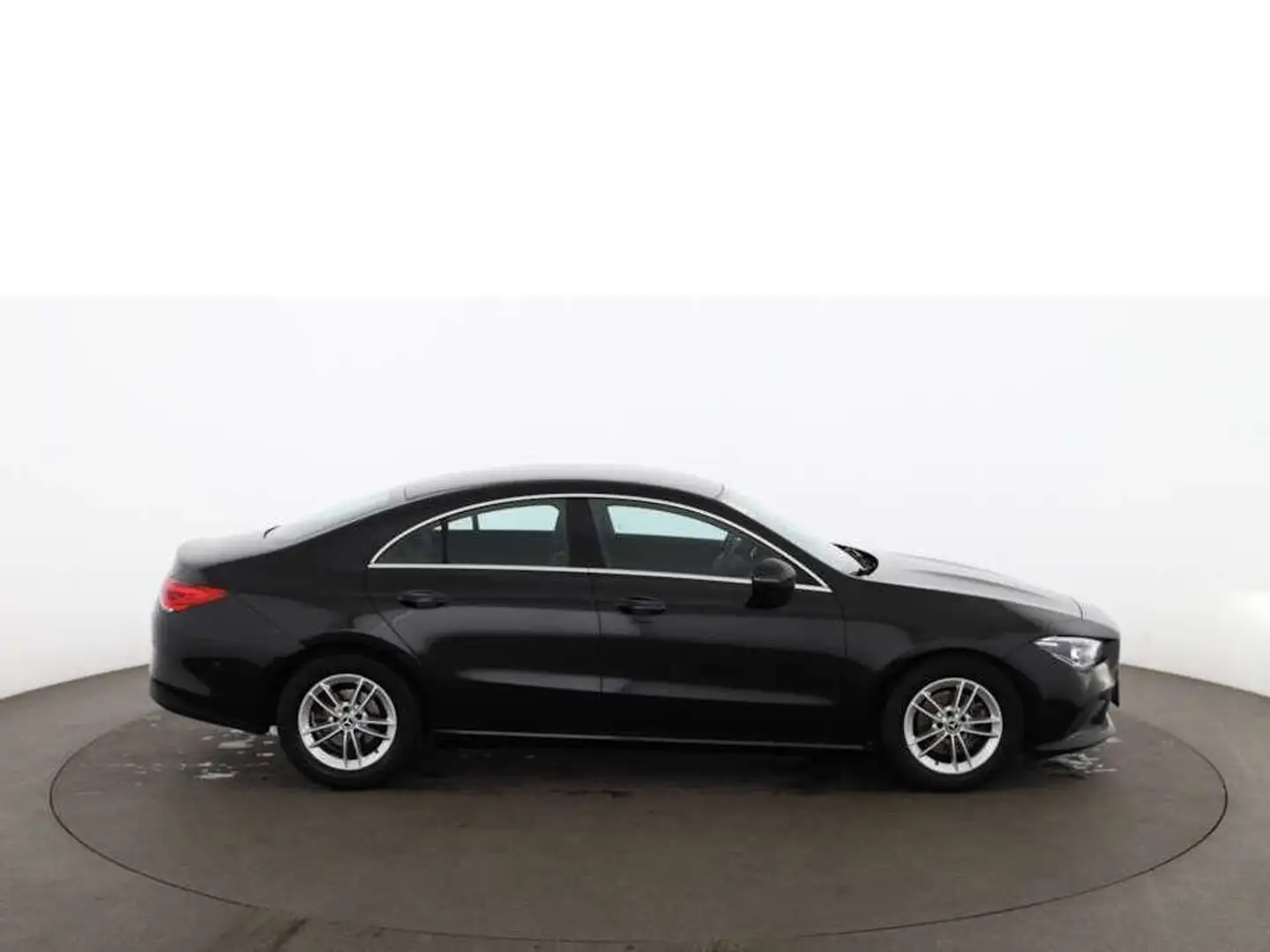 Mercedes-Benz CLA 180 d Aut LED RADAR NAVI R-CAM LEDER SITZHZG Schwarz - 2