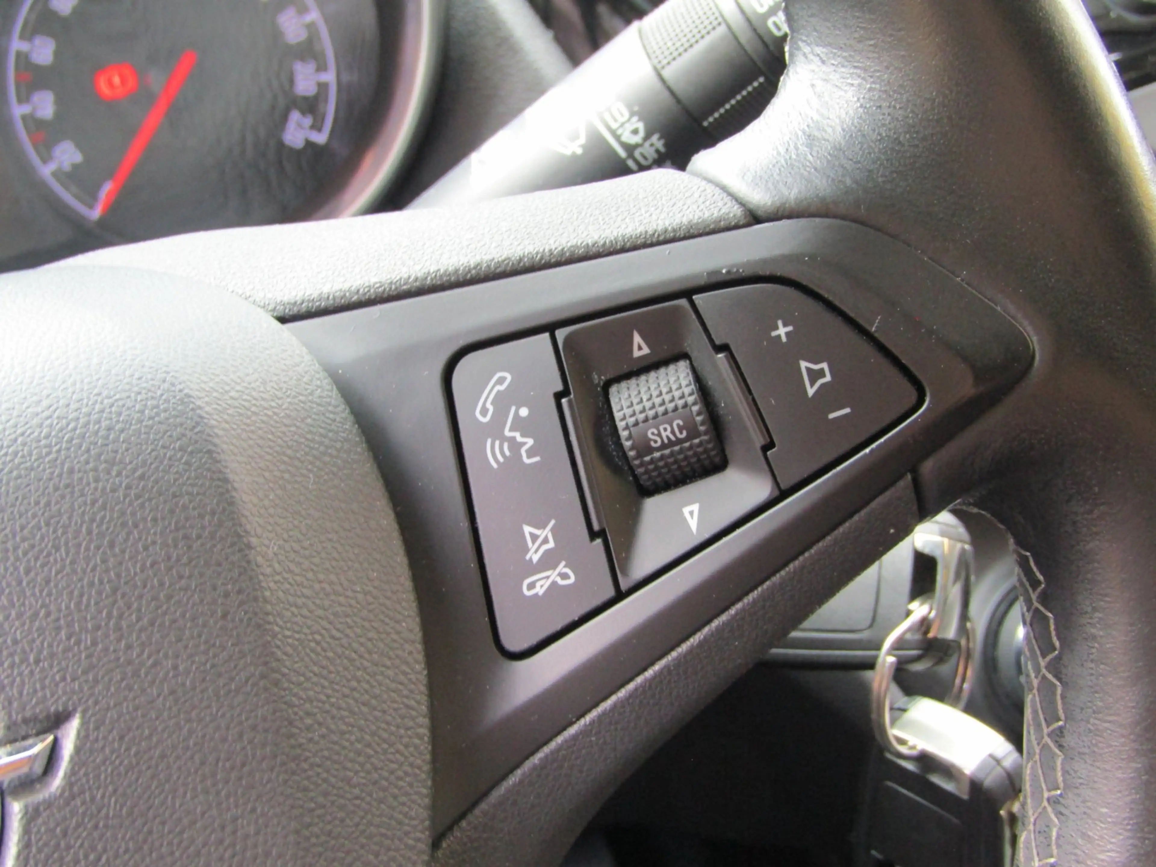 Opel Karl 1.0 ecoFLEX Innovation Leder/ Climate/ Cruise — photo 13
