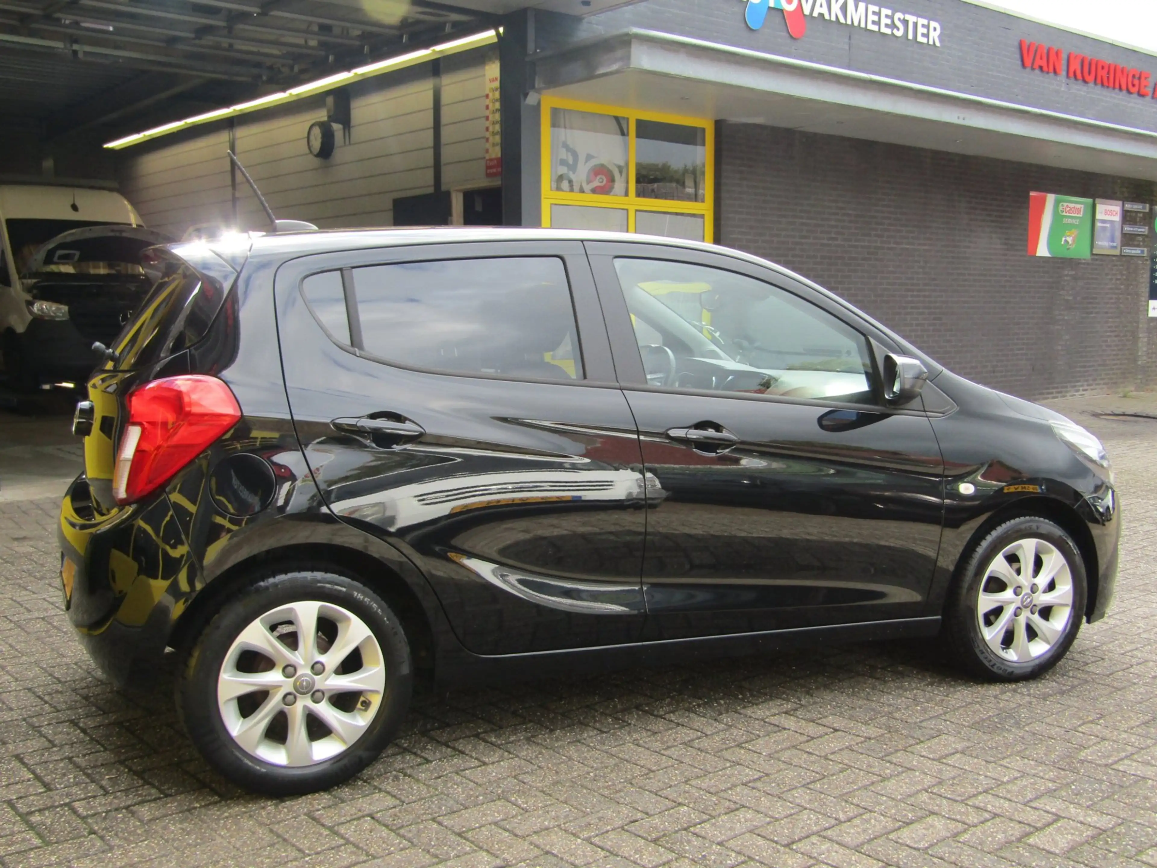 Opel Karl 1.0 ecoFLEX Innovation Leder/ Climate/ Cruise — photo 3