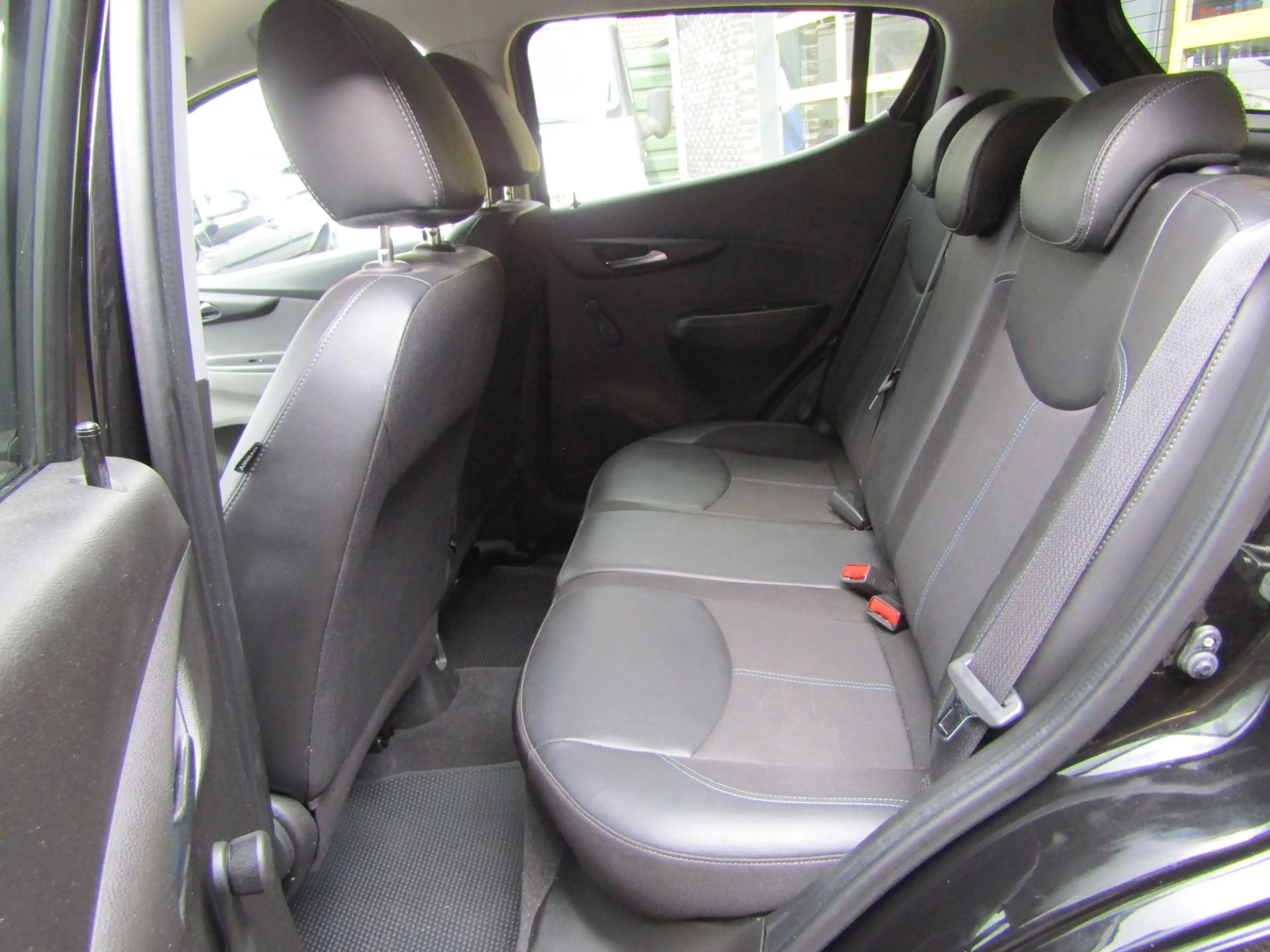 Opel Karl 1.0 ecoFLEX Innovation Leder/ Climate/ Cruise — photo 15