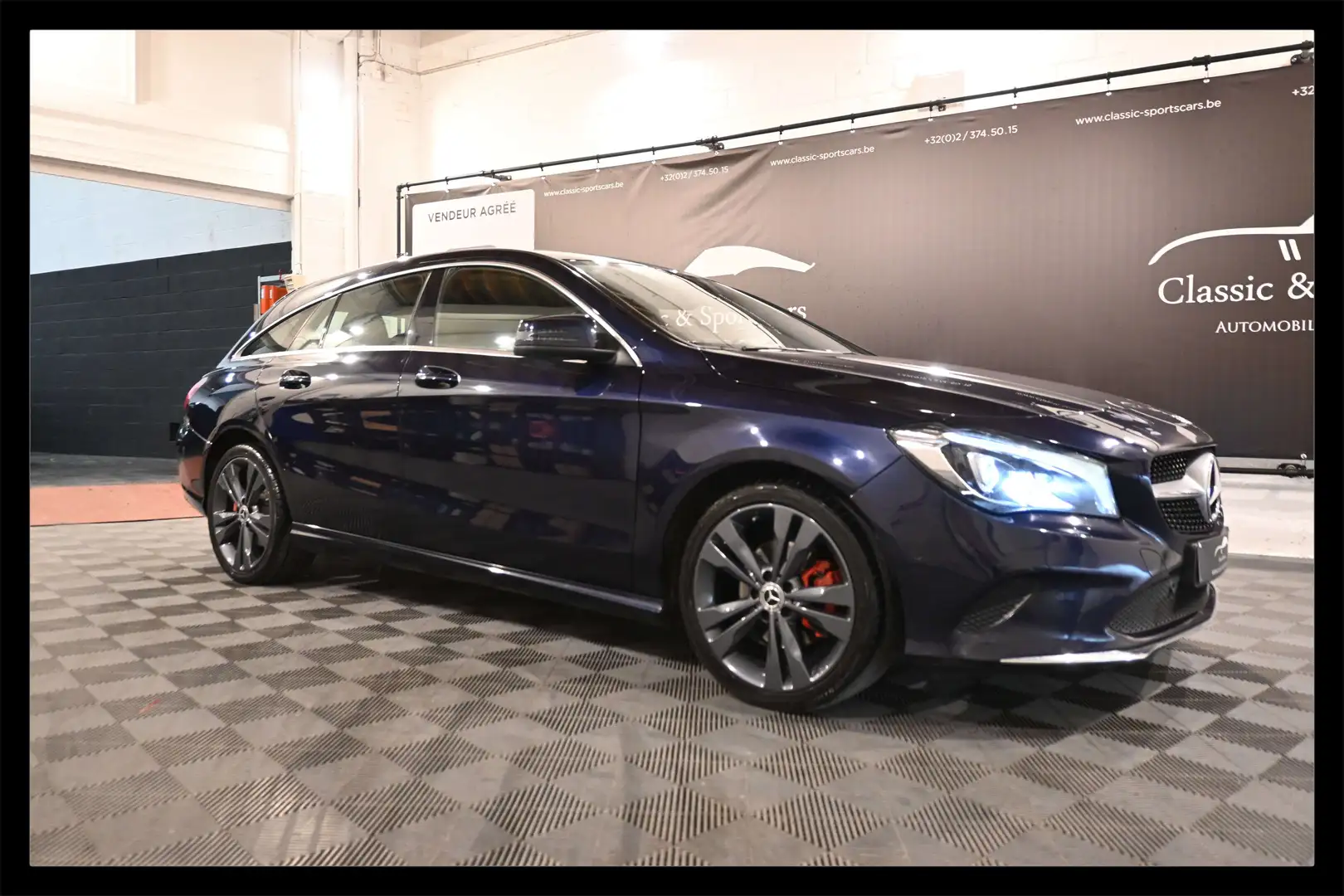 Mercedes-Benz CLA 180 CLA 180 d SPORT LINE / AUTO / XENON / CARPLAY Bleu - 1