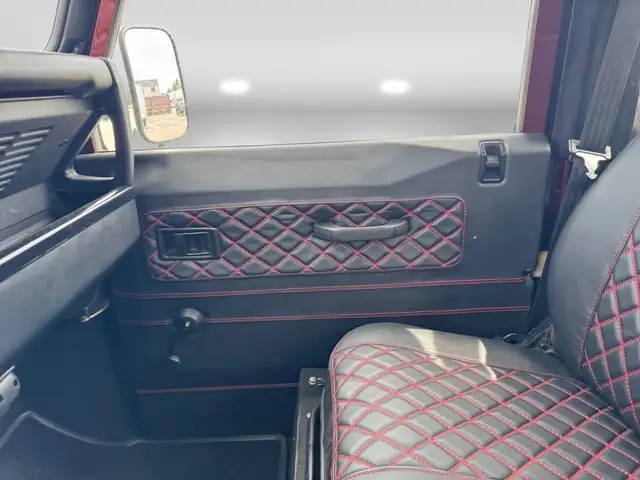 Land Rover Defender view 11