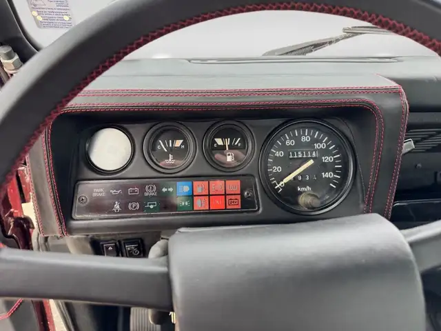Land Rover Defender view 7