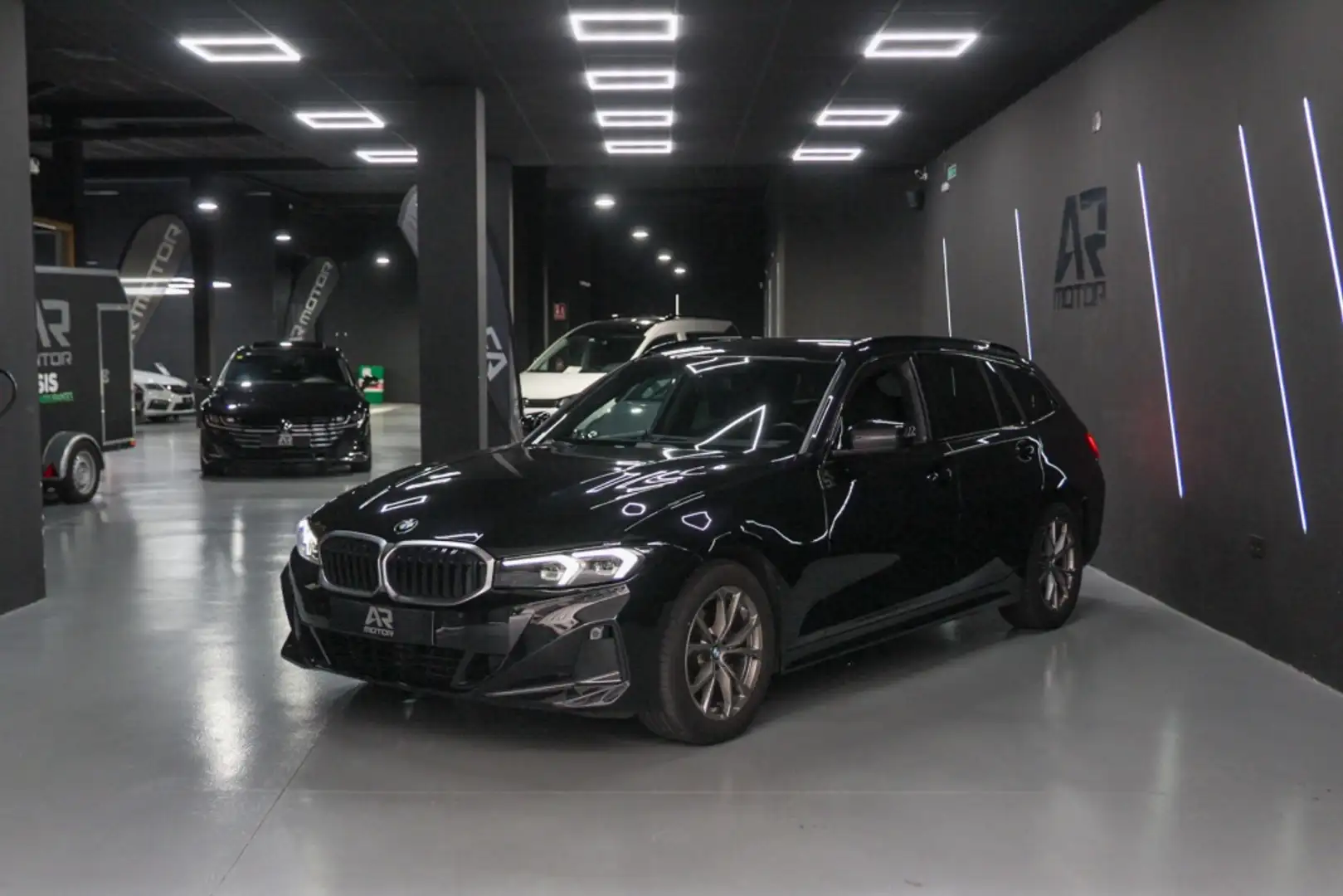 BMW 318 318dA Touring Negro - 1