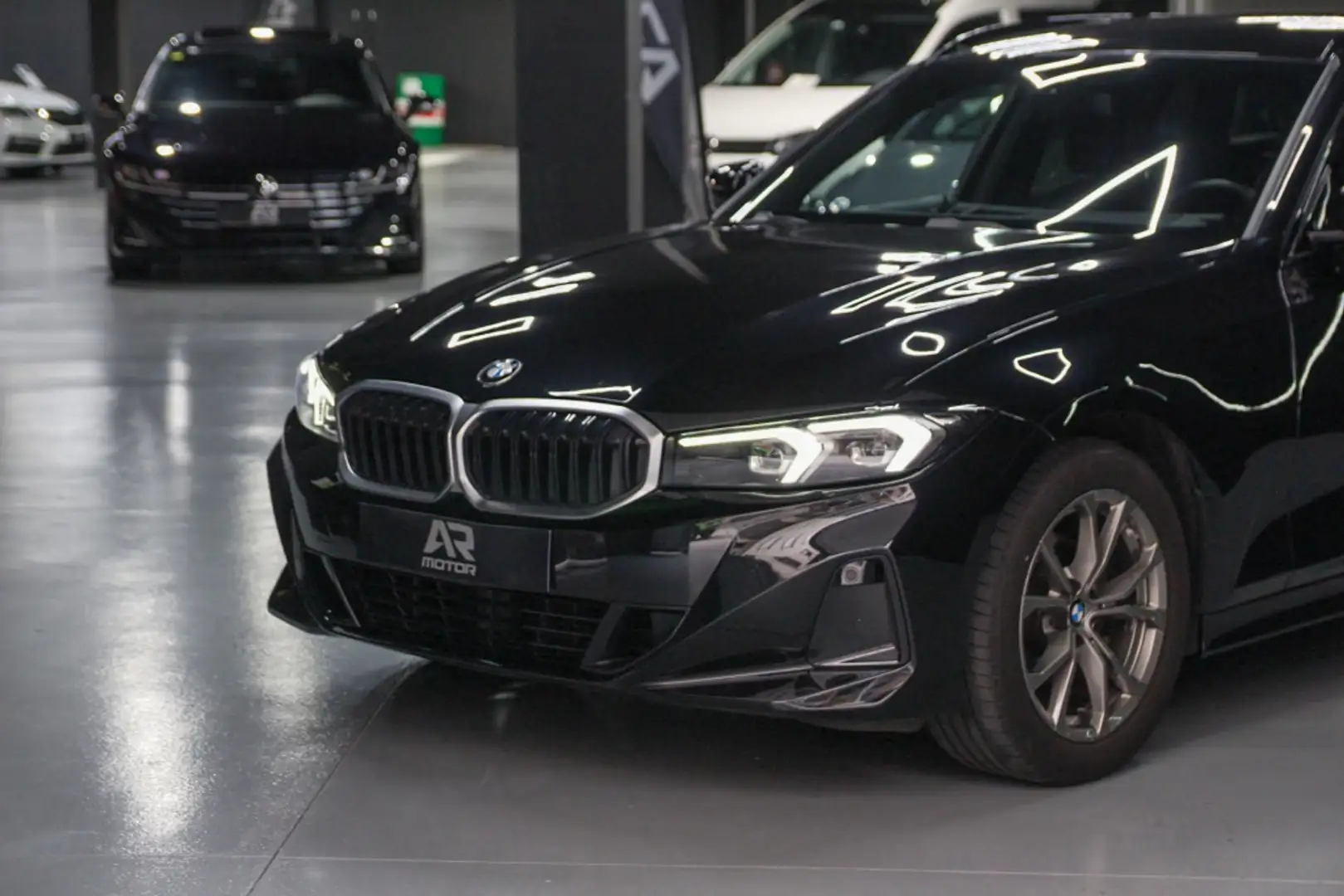 BMW 318 318dA Touring Negro - 2