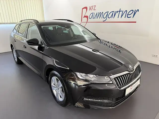 Skoda Superb Kombi 2,0TDI DSG *LED*NAVI*ACC*Sitzheizung*Virt...