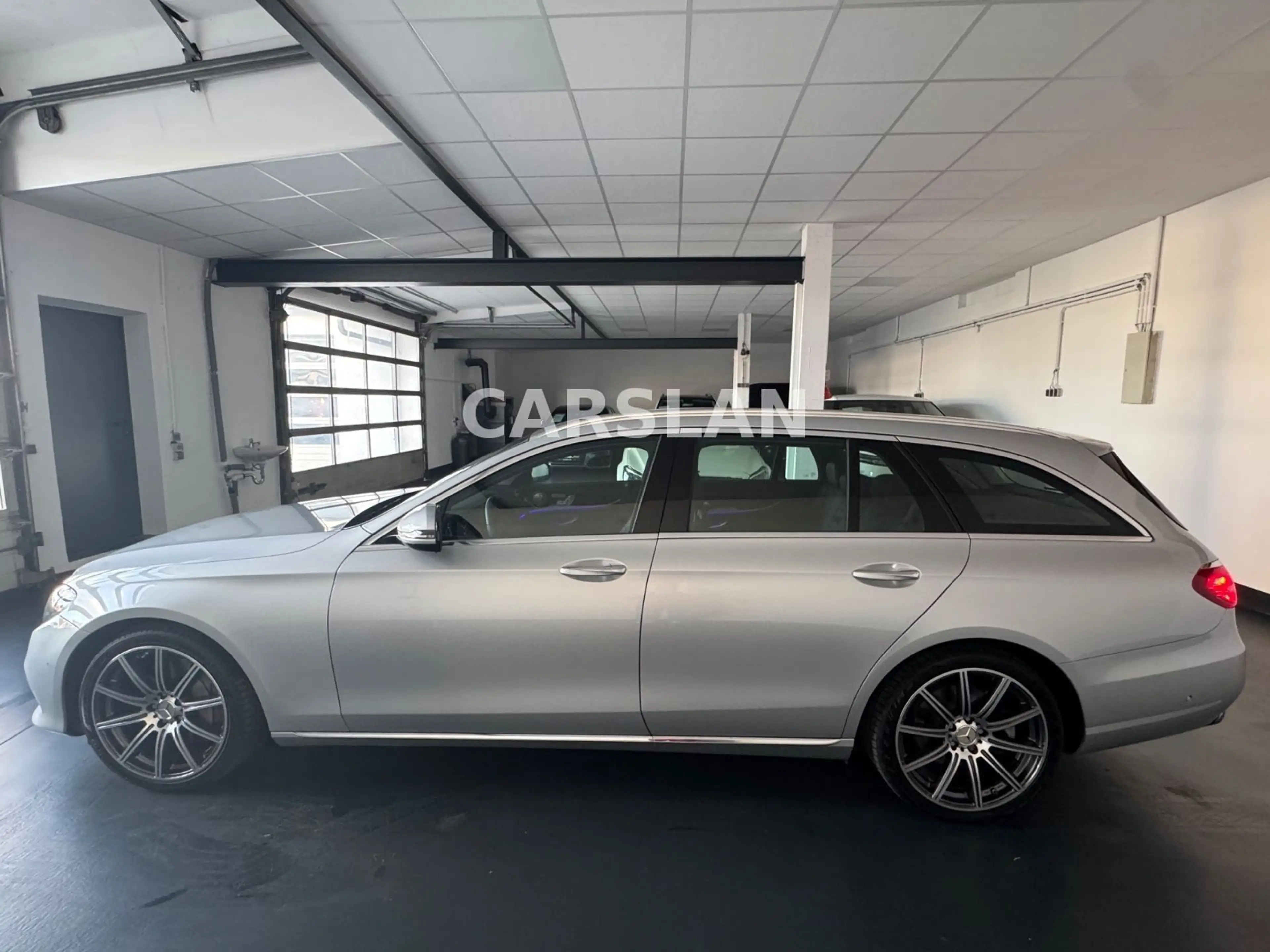 Mercedes-Benz E 350 d T 2.HAND+AVNTGRDE+BRMSTR+R.KAM+SPUR+TOT — photo 9