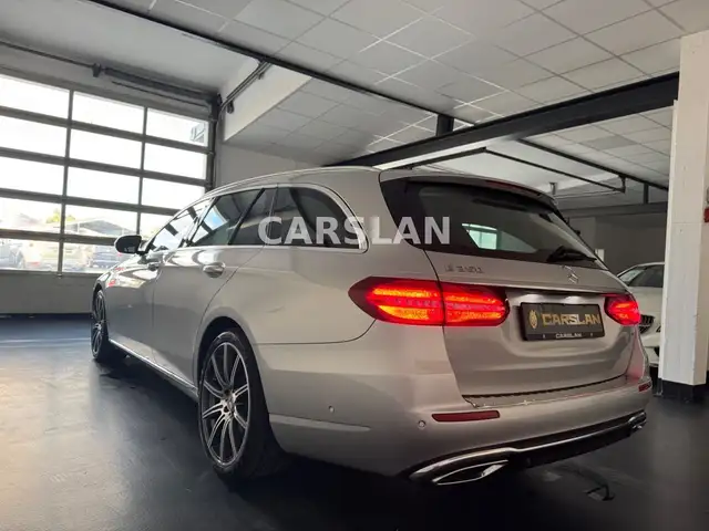 Mercedes-Benz E-Class view 13