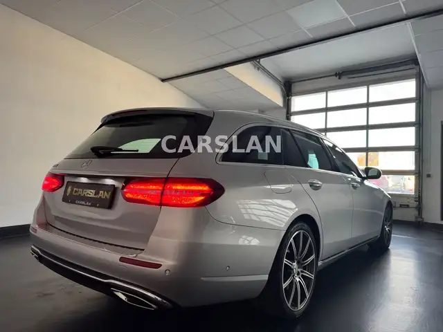 Mercedes-Benz E-Class view 15