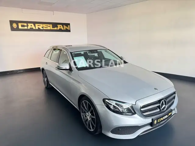 Mercedes-Benz E-Class view 2