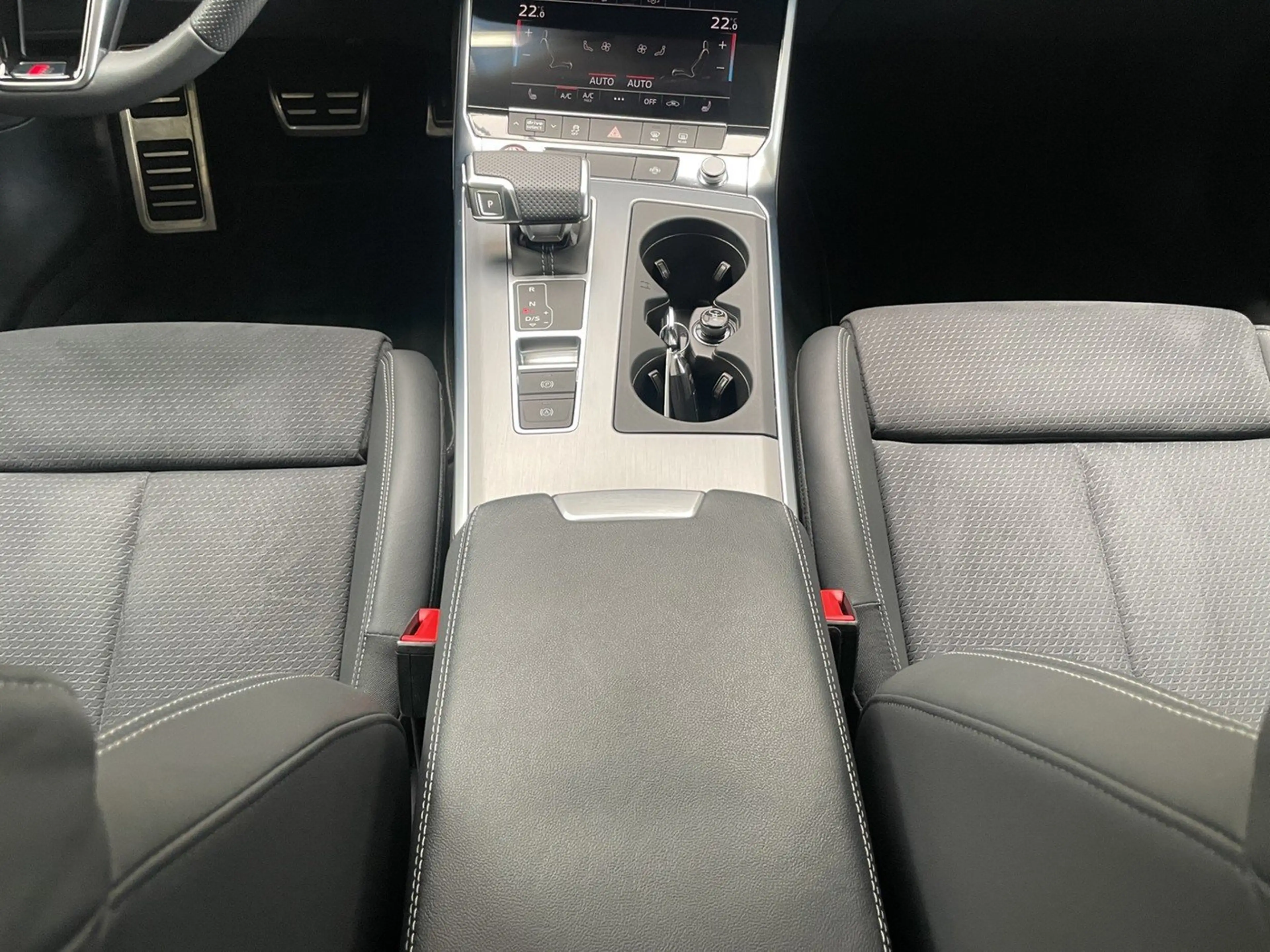 Audi S6 Avant TDI 253 kW Tiptronic RFK 4xKlima SHZ LED S l — photo 12