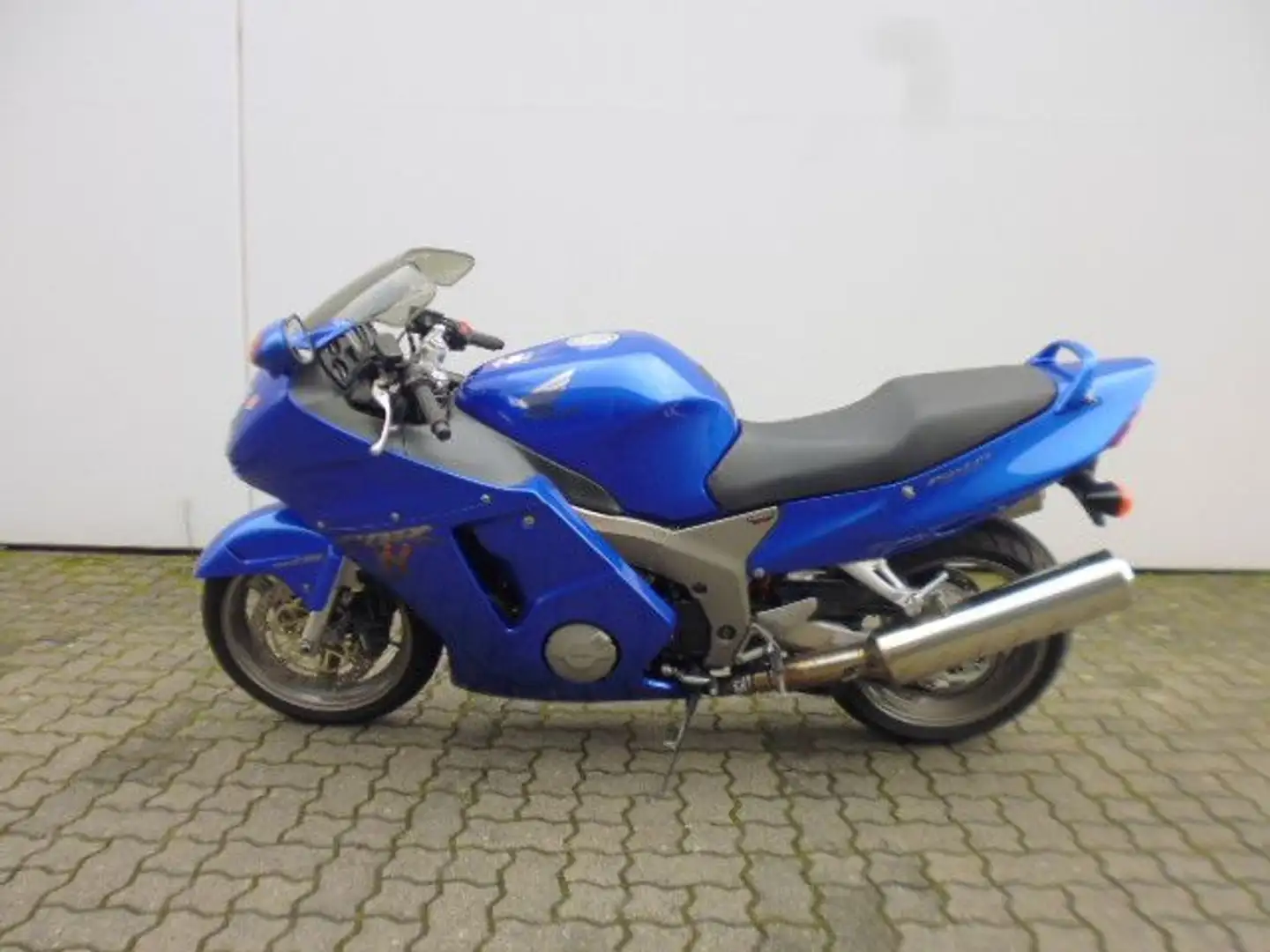 Honda CBR 1100 XX Modrá - 1