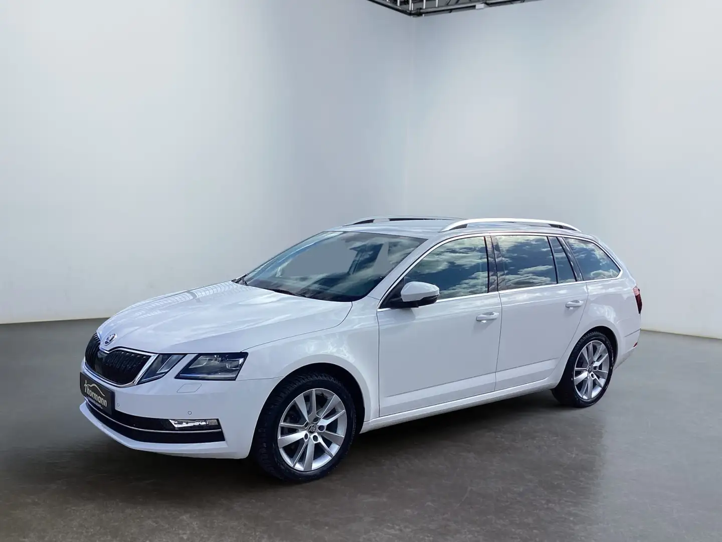 Skoda Octavia Combi 1.5 TSIACT Style FLA DynLi LED NAVI Weiß - 1