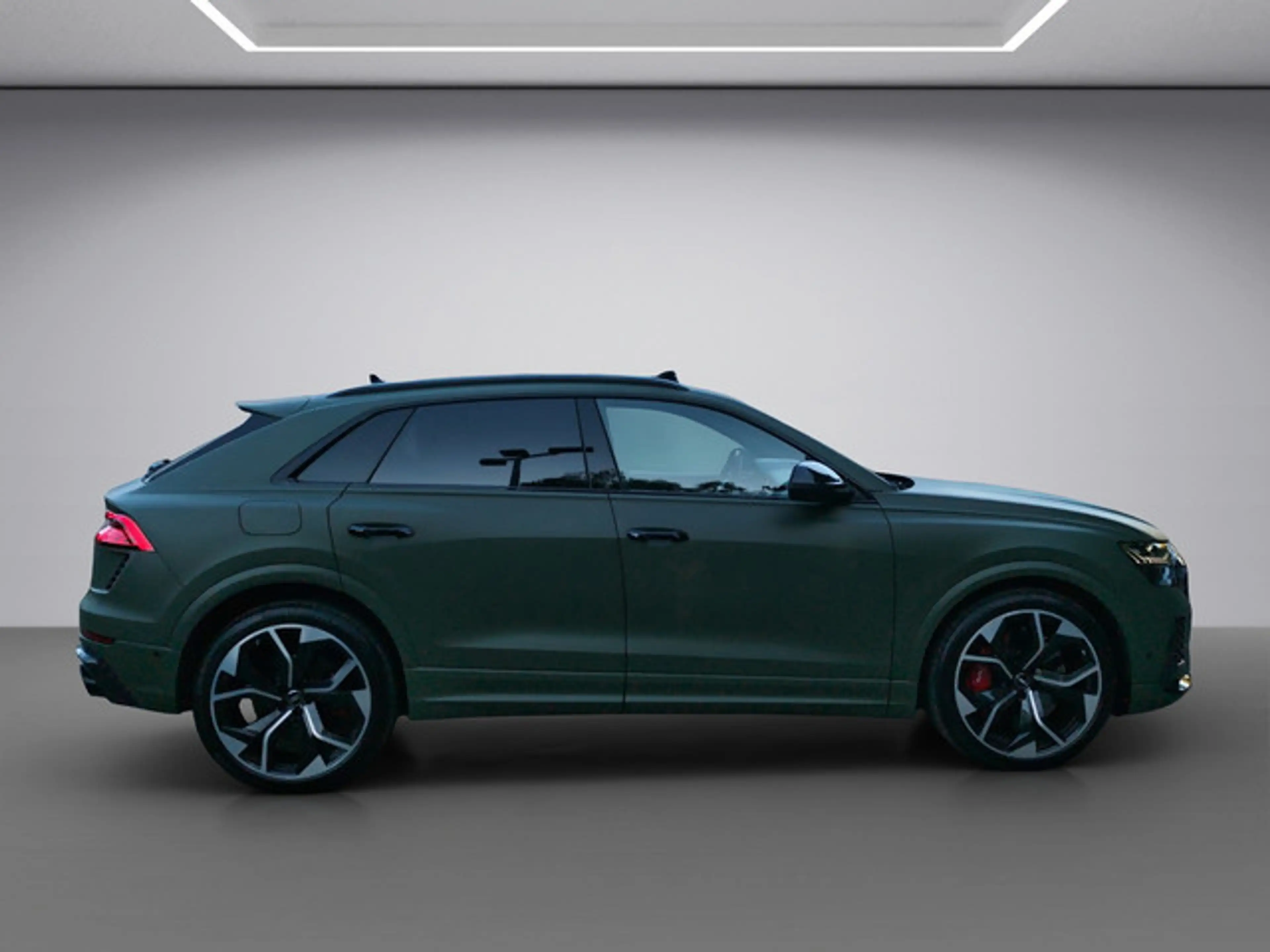 Audi RS Q8 — photo 8