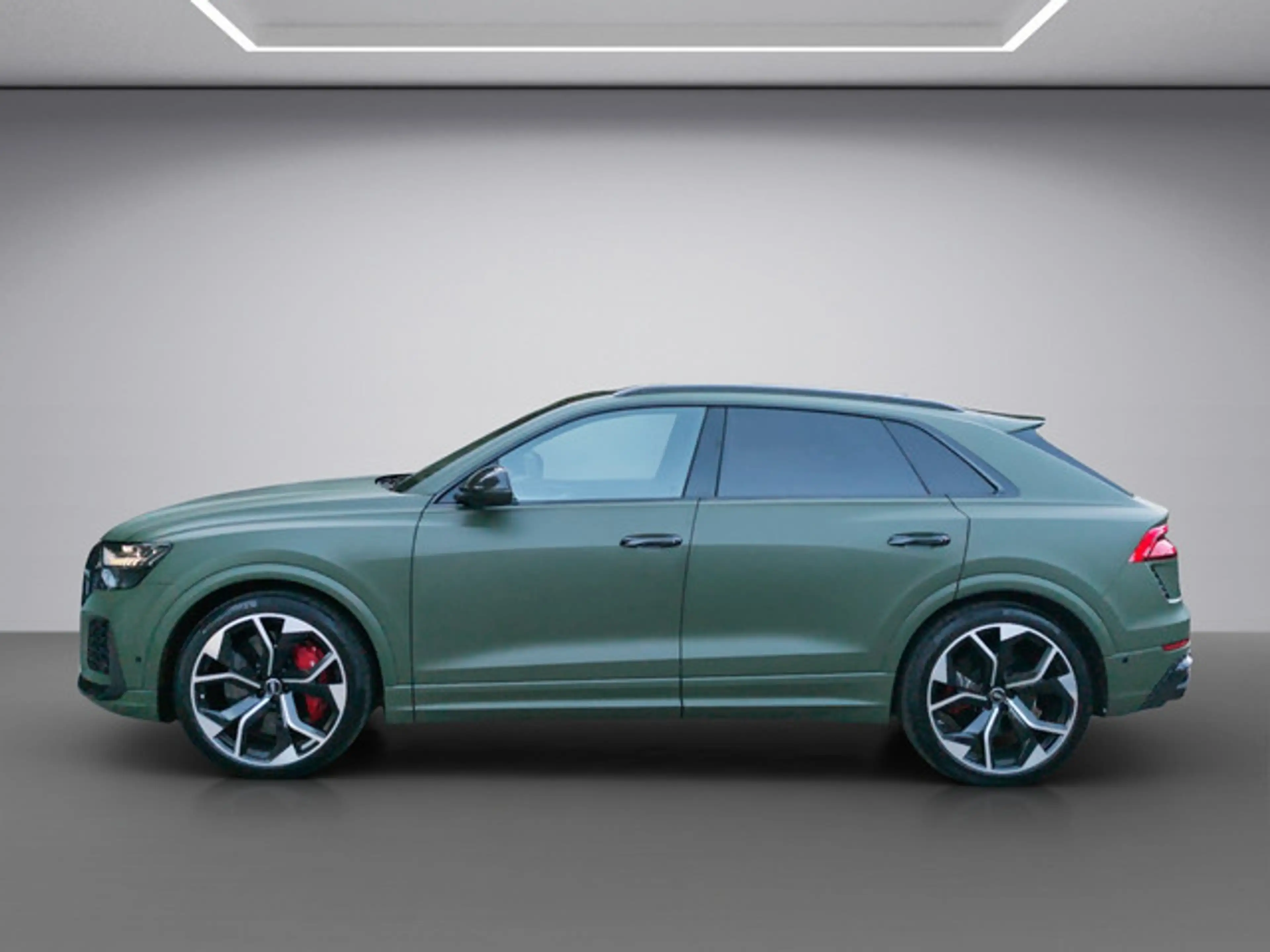 Audi RS Q8 — photo 4