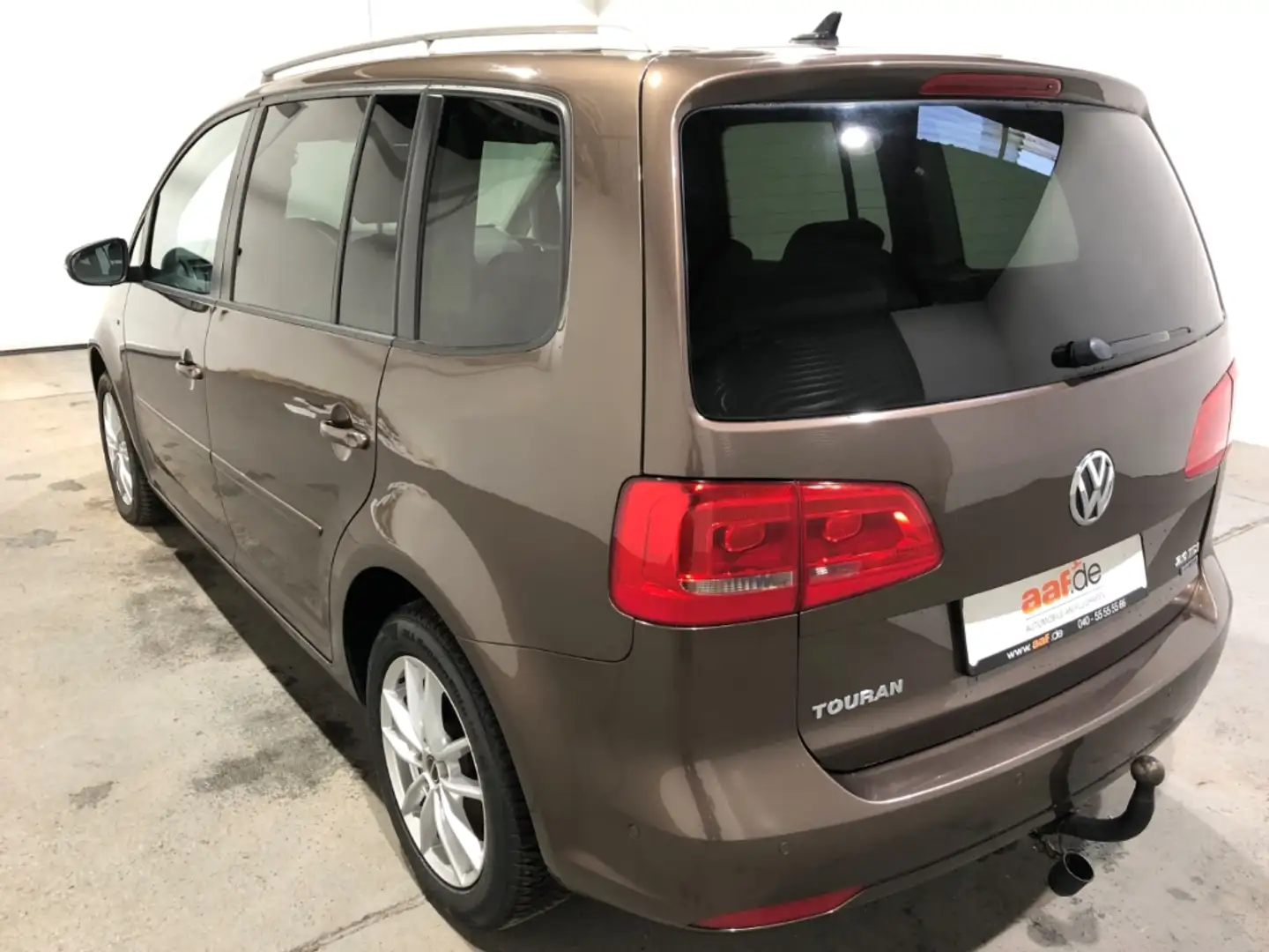 Volkswagen Touran 2.0 TDI DSG Life 7-Sitzer Navi Klima PDC Brązowy - 2