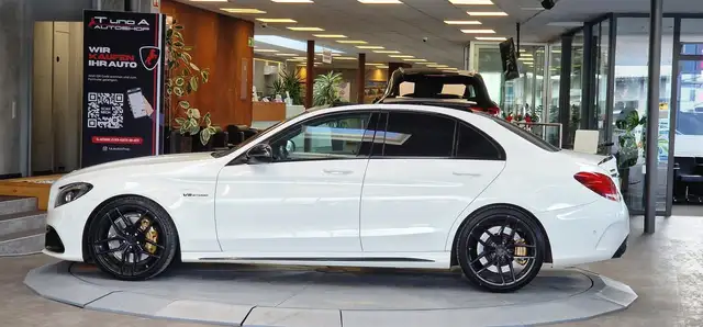 Mercedes-Benz C 63 AMG Aut. *Pano*Burmester*Kamera*20Zoll* Ansicht 4