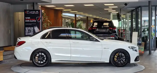 Mercedes-Benz C 63 AMG Aut. *Pano*Burmester*Kamera*20Zoll* Ansicht 6