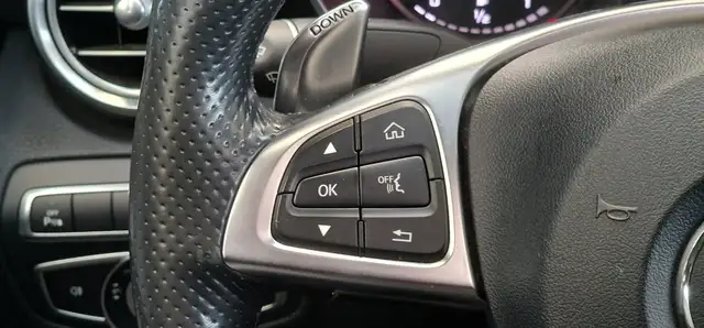 Mercedes-Benz C 63 AMG Aut. *Pano*Burmester*Kamera*20Zoll* Ansicht 18