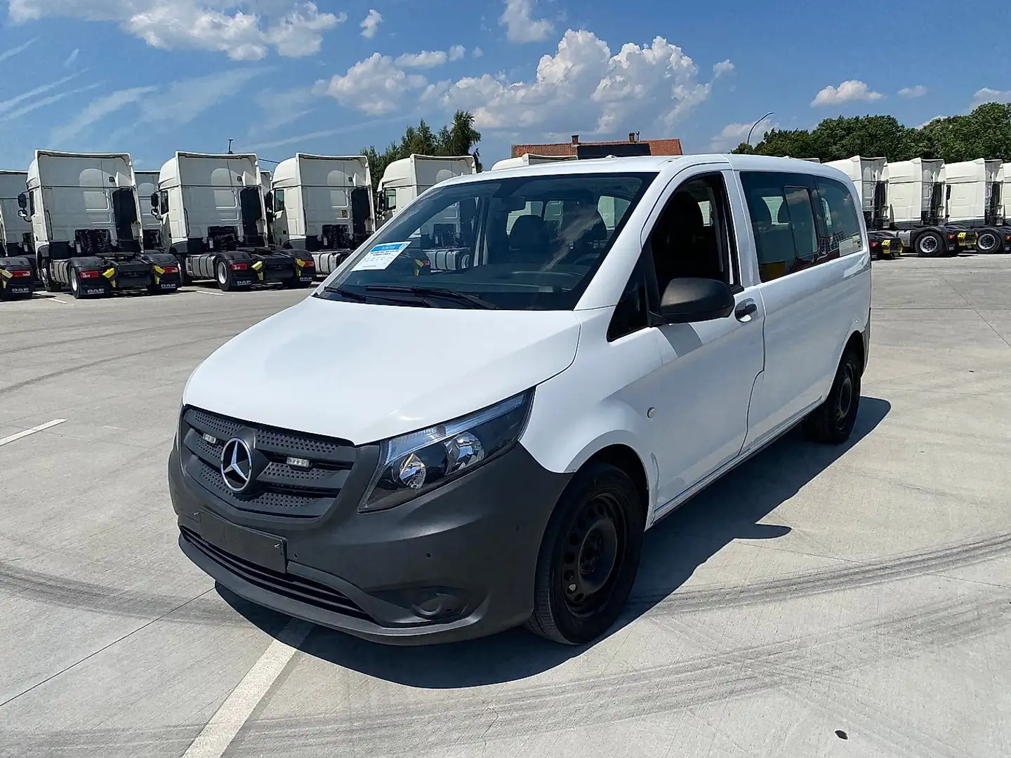 Mercedes-Benz VITO 114 CDI MINIBUS 9 SEATS - AUTOMATIC Blanc - 1
