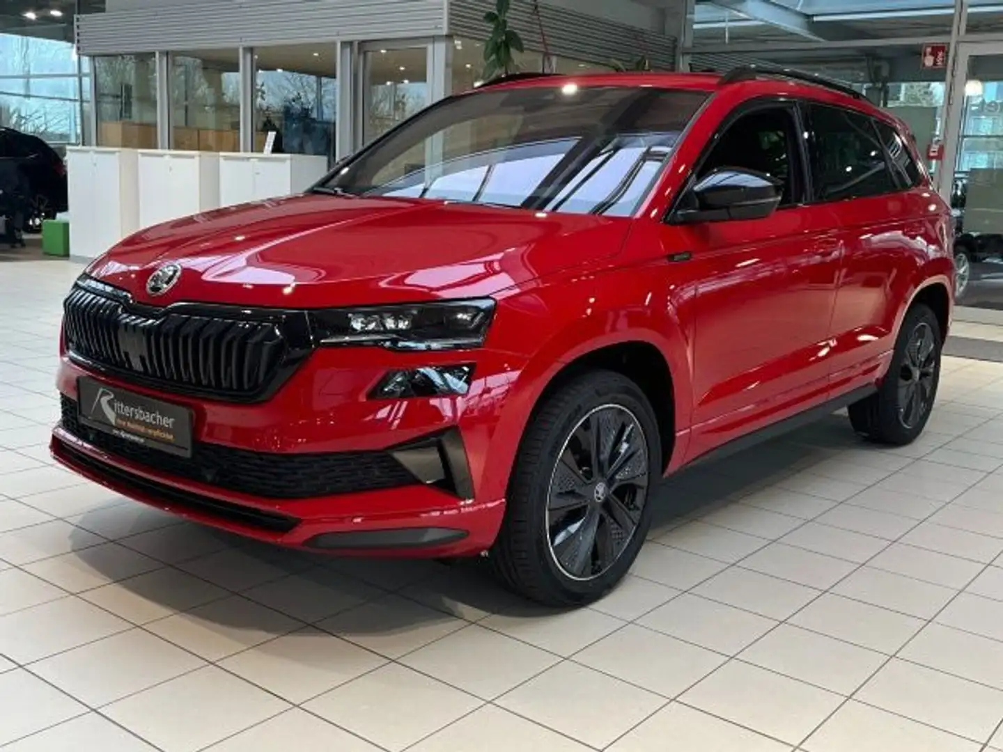 Skoda Karoq Sportline 1,5 TSI 110 kW 6-Gang-Schaltgetr Rojo - 2