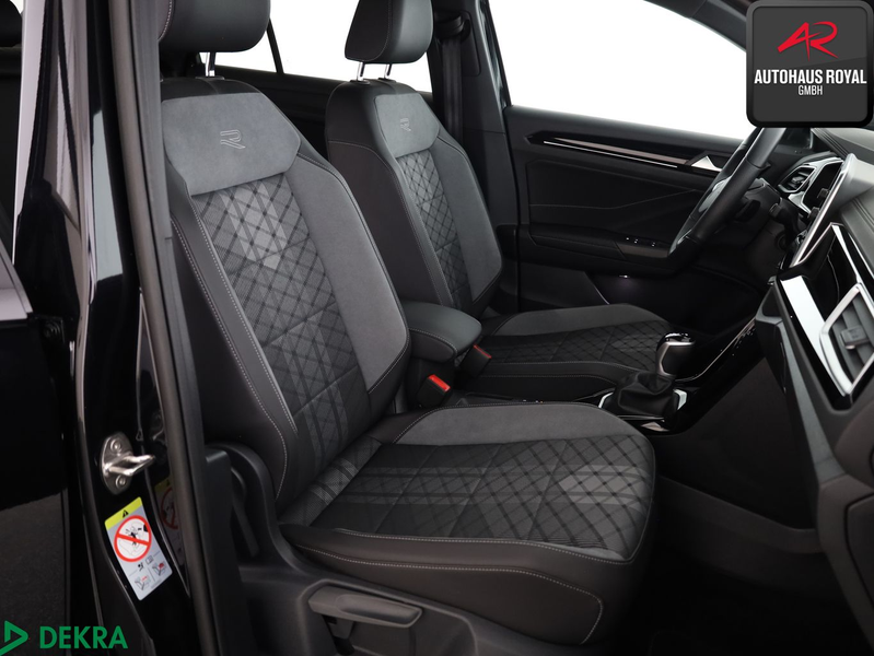 Volkswagen T-Roc 1.5 TSI R LINE KEYLESS,ACC,KAMERA,IQ-DIRVE — photo 9