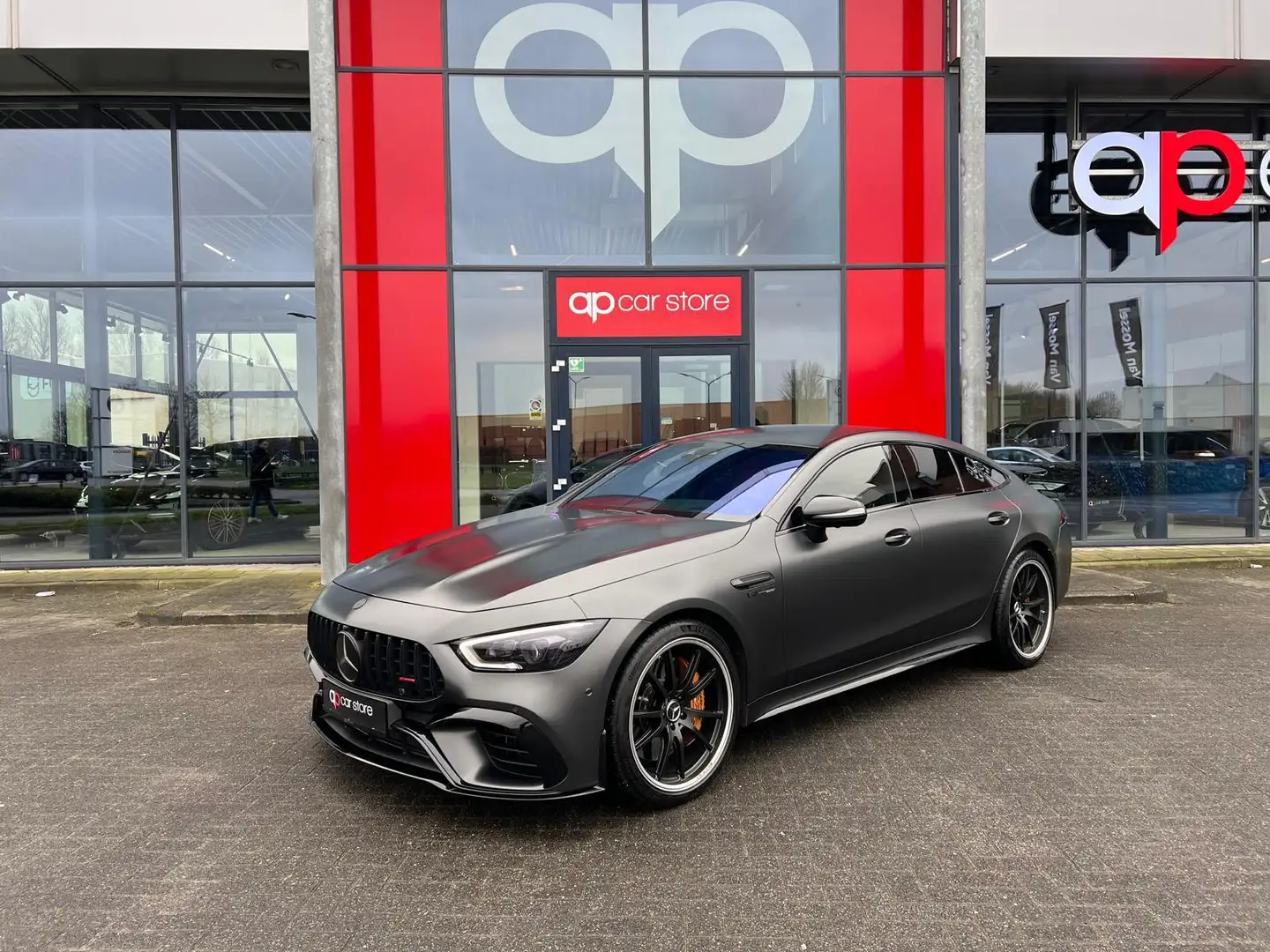 Mercedes-Benz AMG GT 4-Door Coupe 63 S 4MATIC Full Burmester Grijs - 1