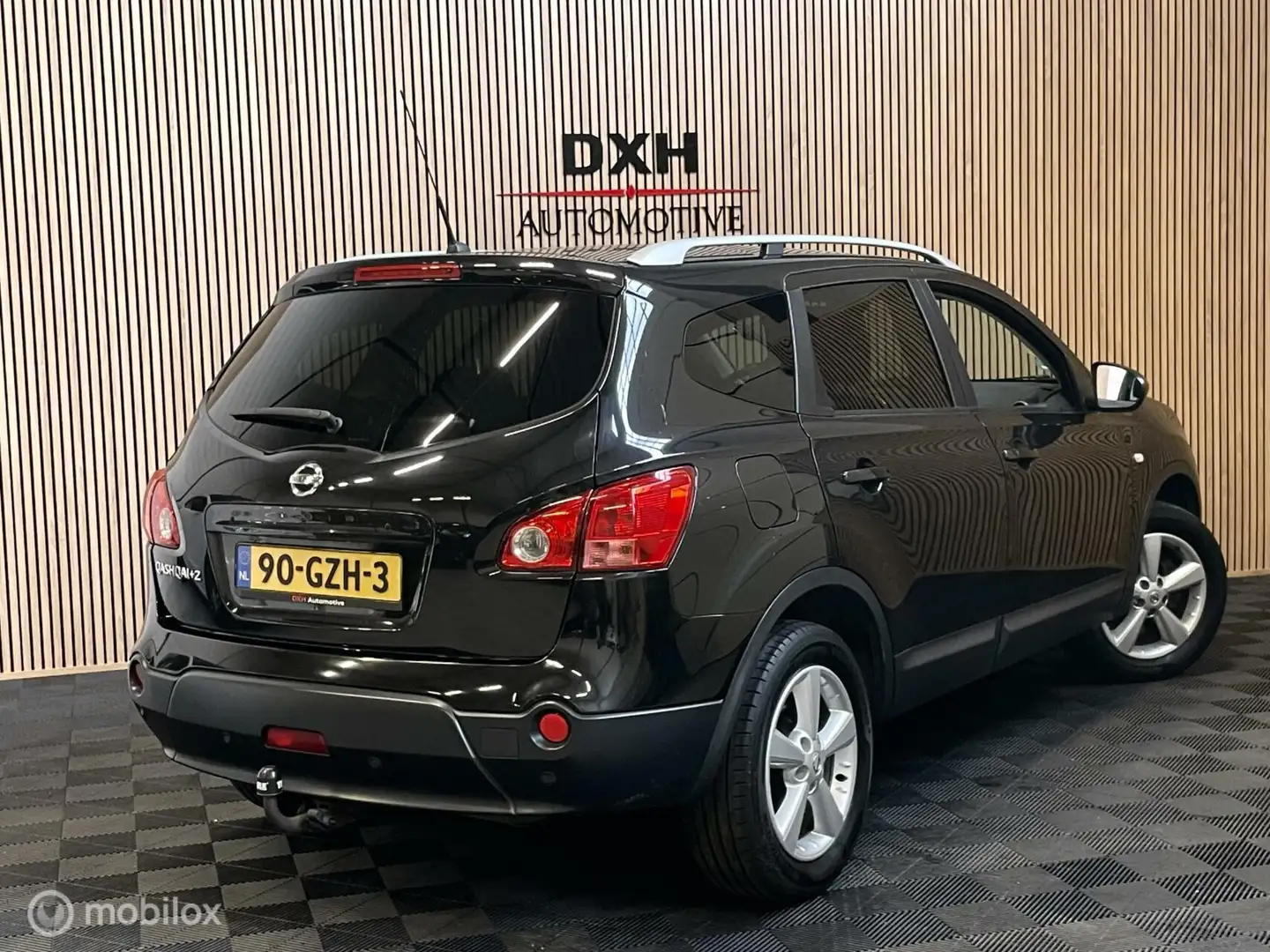 Nissan Qashqai+2 2.0 Tekna Zwart - 2