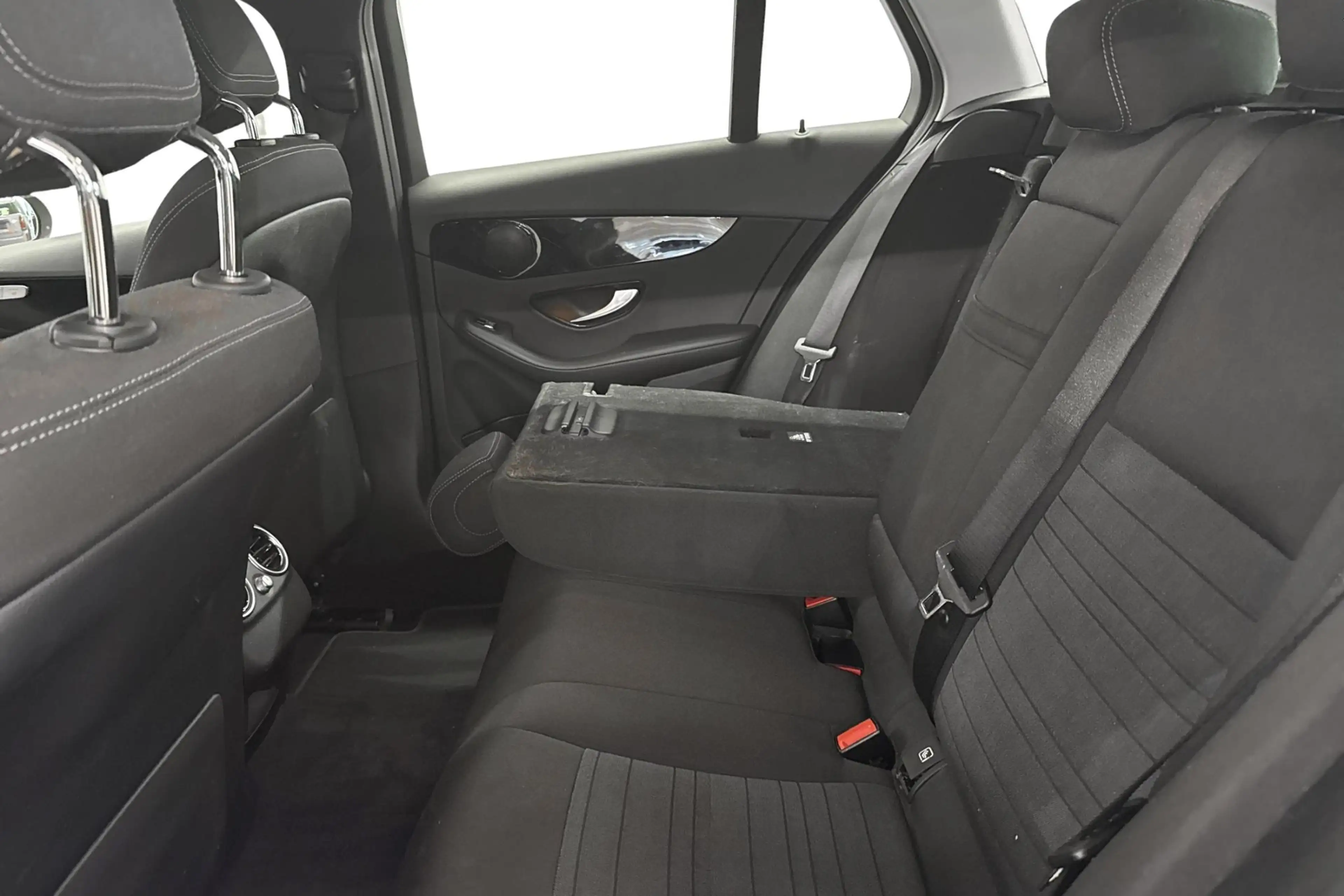Mercedes-Benz C 180 C d Auto — photo 7