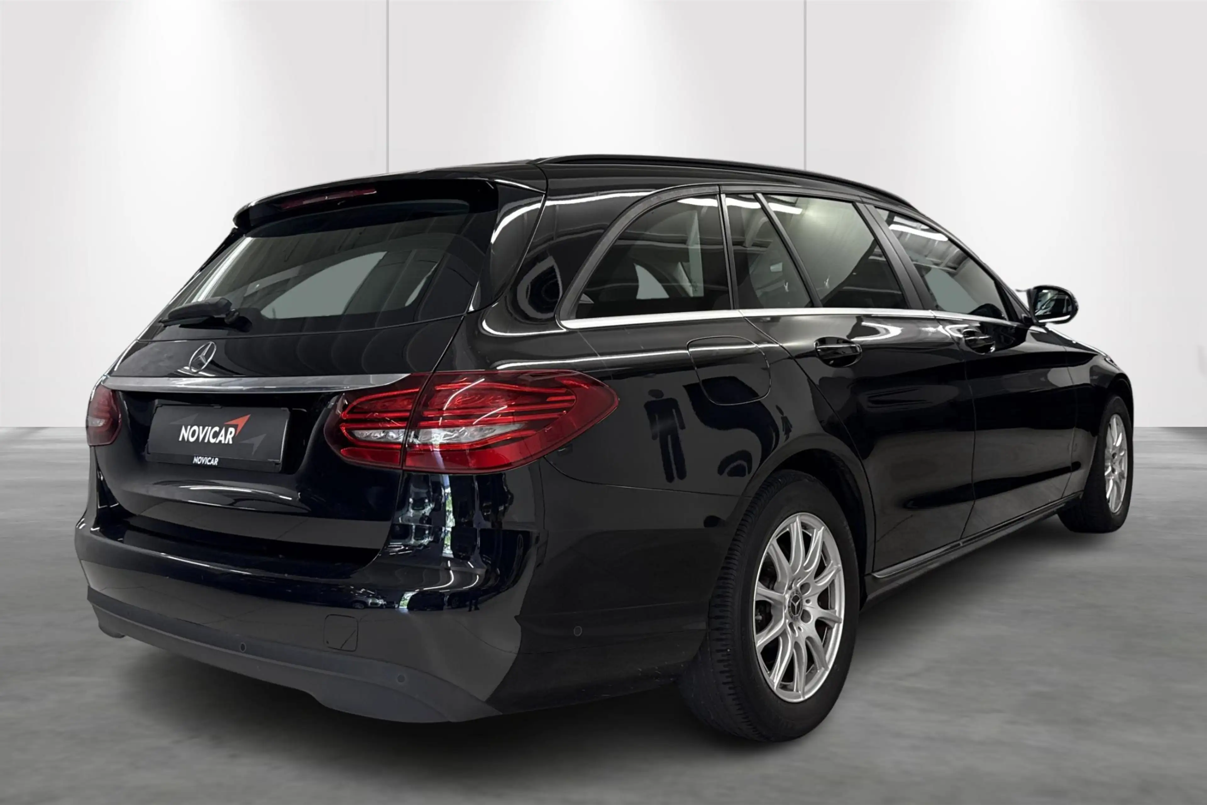Mercedes-Benz C 180 C d Auto — photo 2