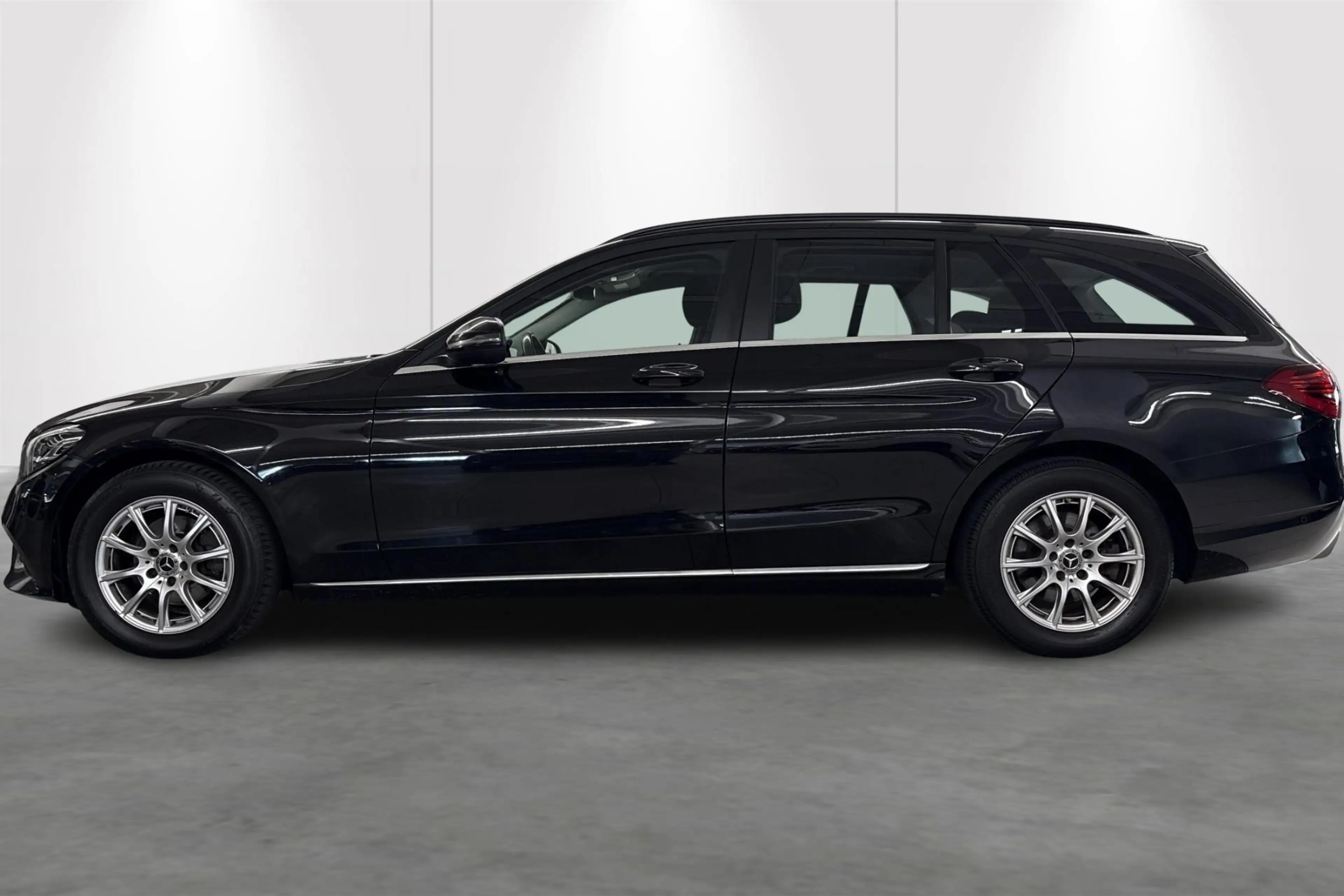 Mercedes-Benz C 180 C d Auto — photo 3