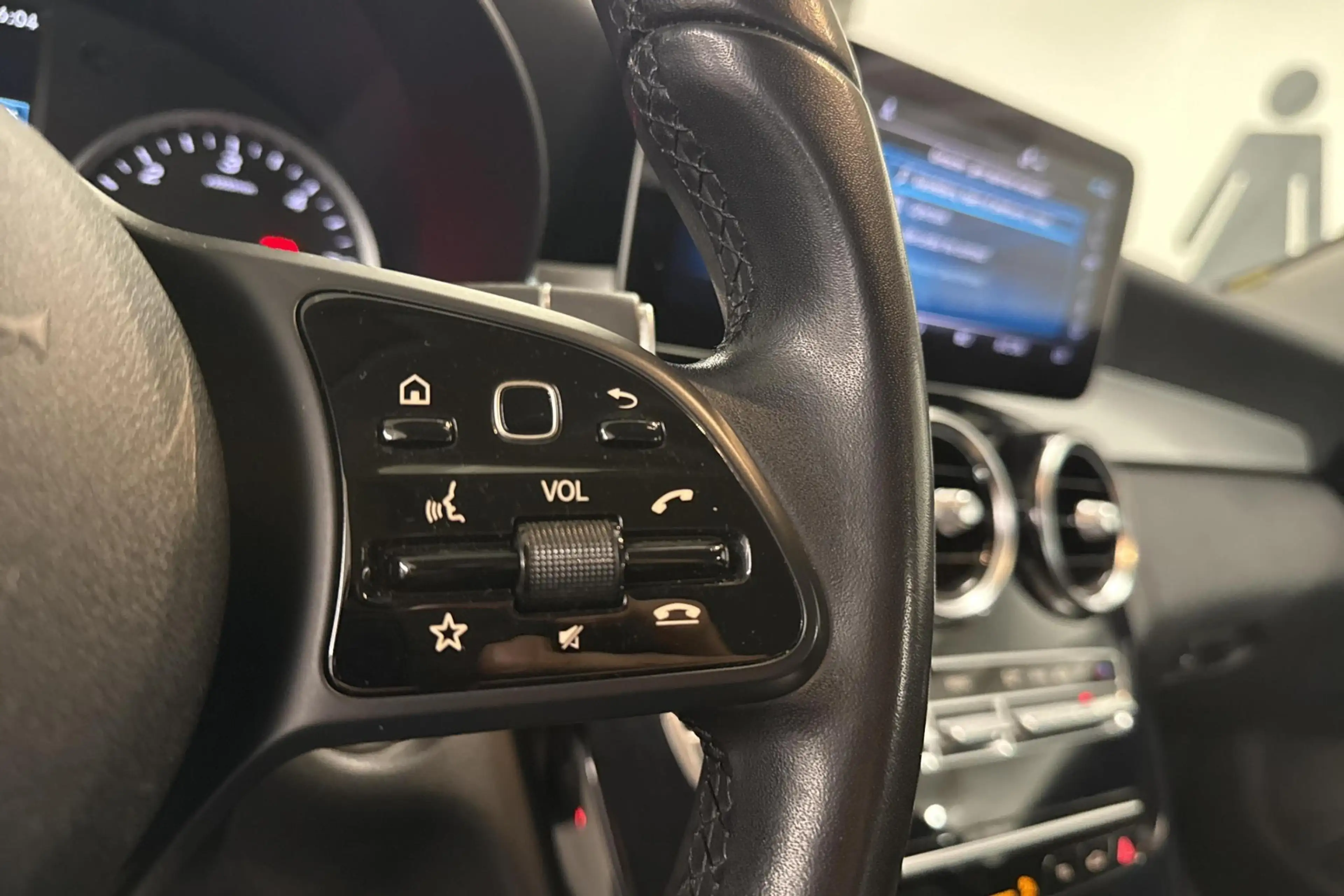 Mercedes-Benz C 180 C d Auto — photo 23