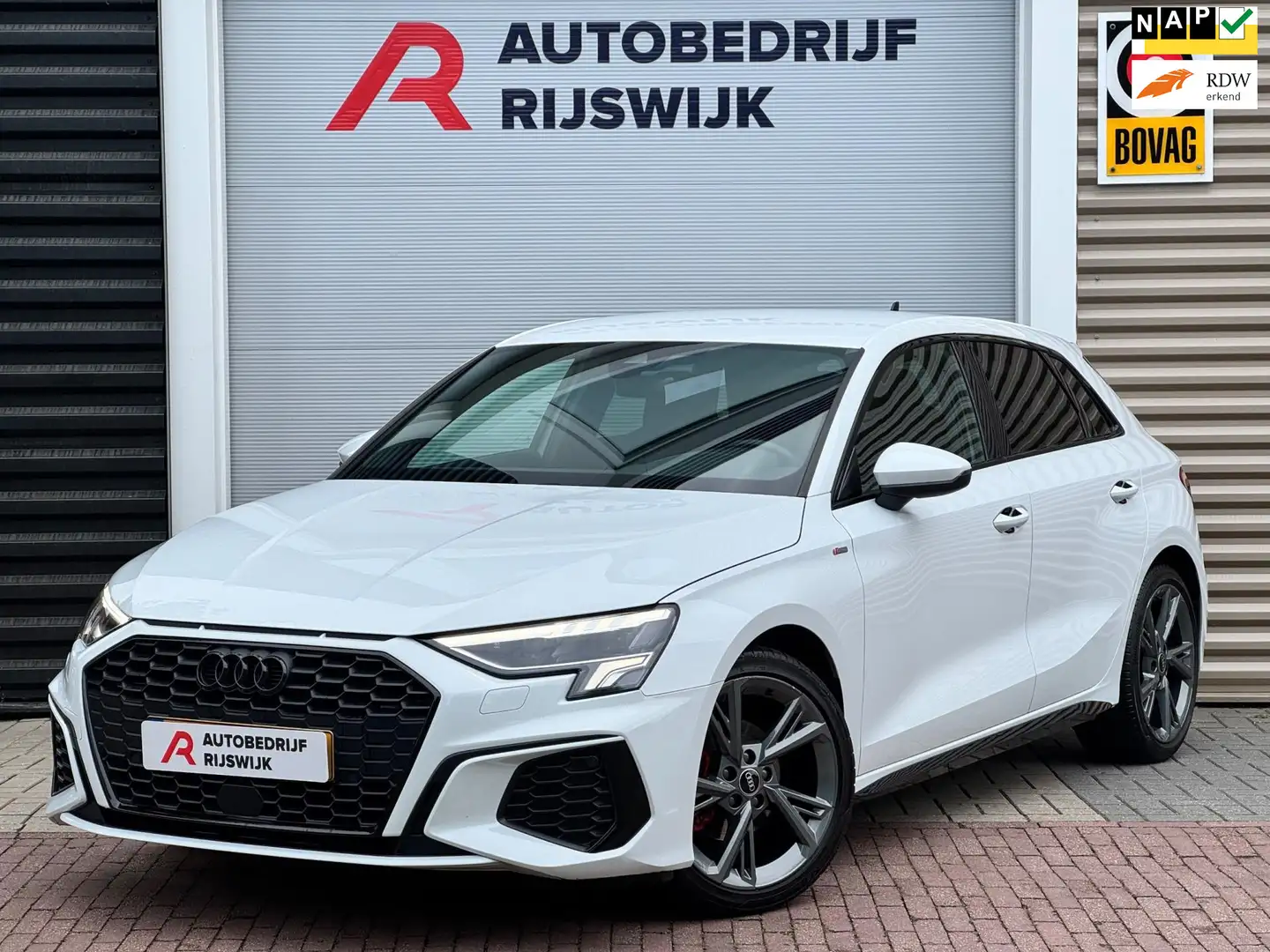 Audi A3 Sportback 30 TFSI S edition Matrix/Navi/LaneAssist Bianco - 1